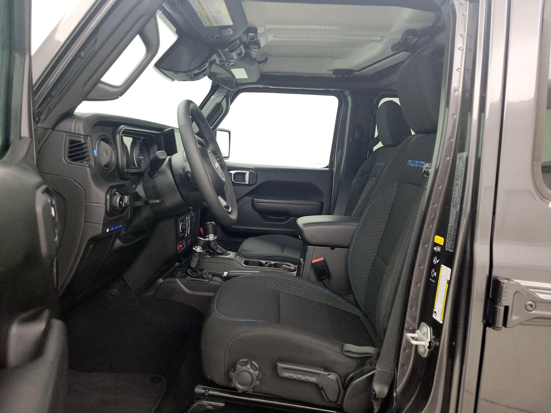 Thumbnail: 2025 Jeep Wrangler - 11