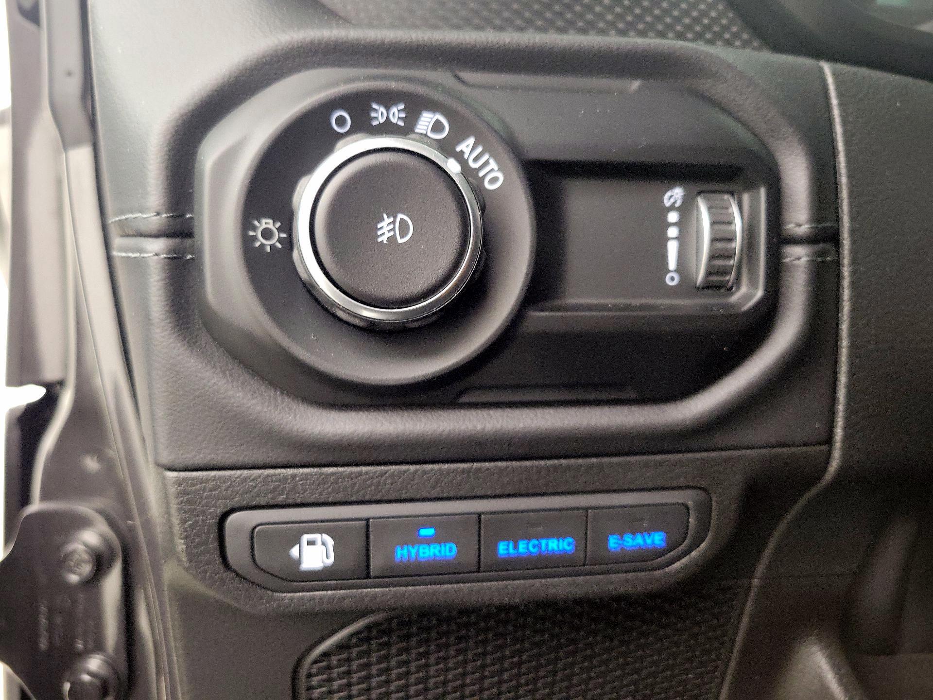 Thumbnail: 2025 Jeep Wrangler - 13