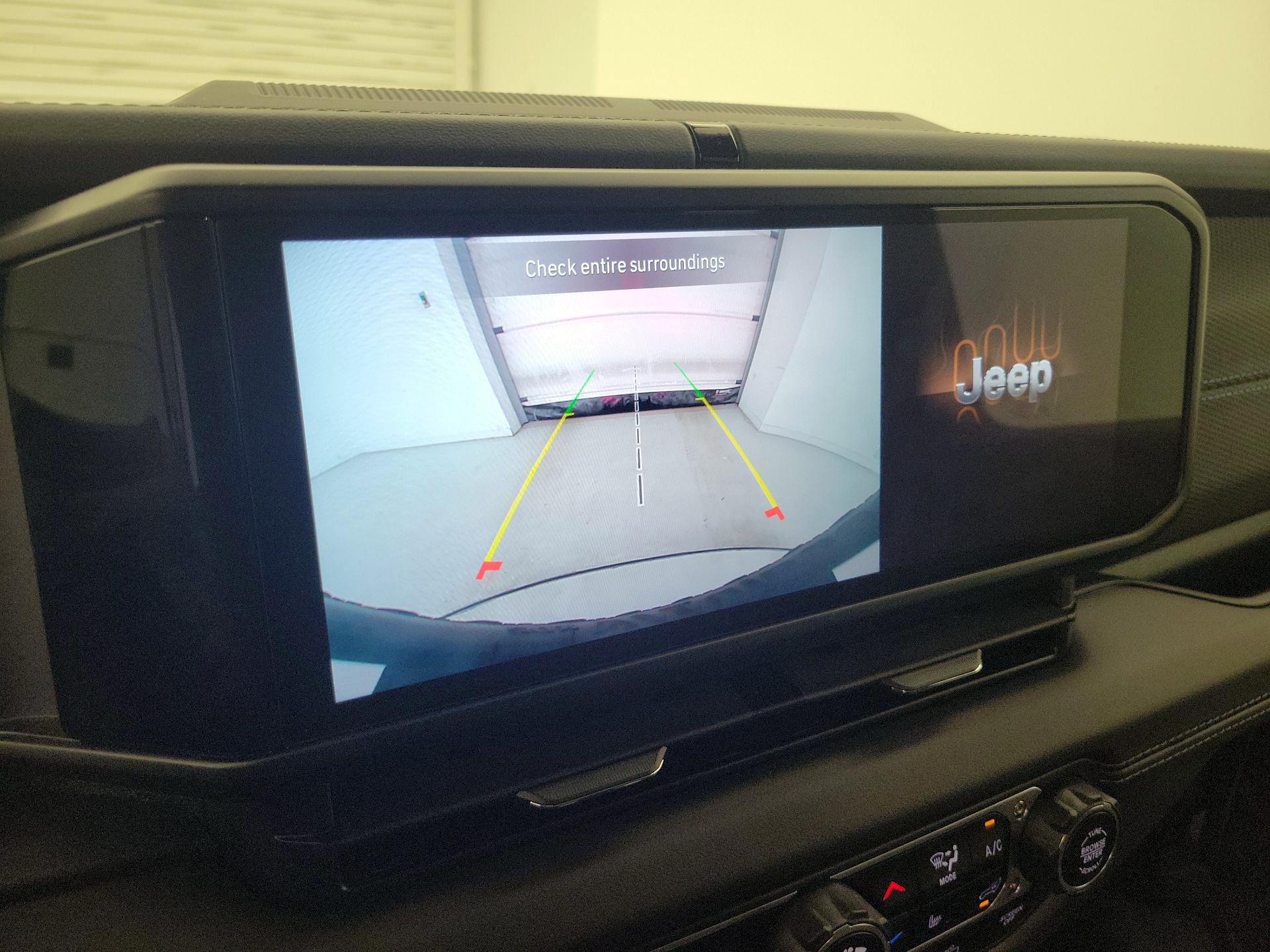 Thumbnail: 2025 Jeep Wrangler - 14