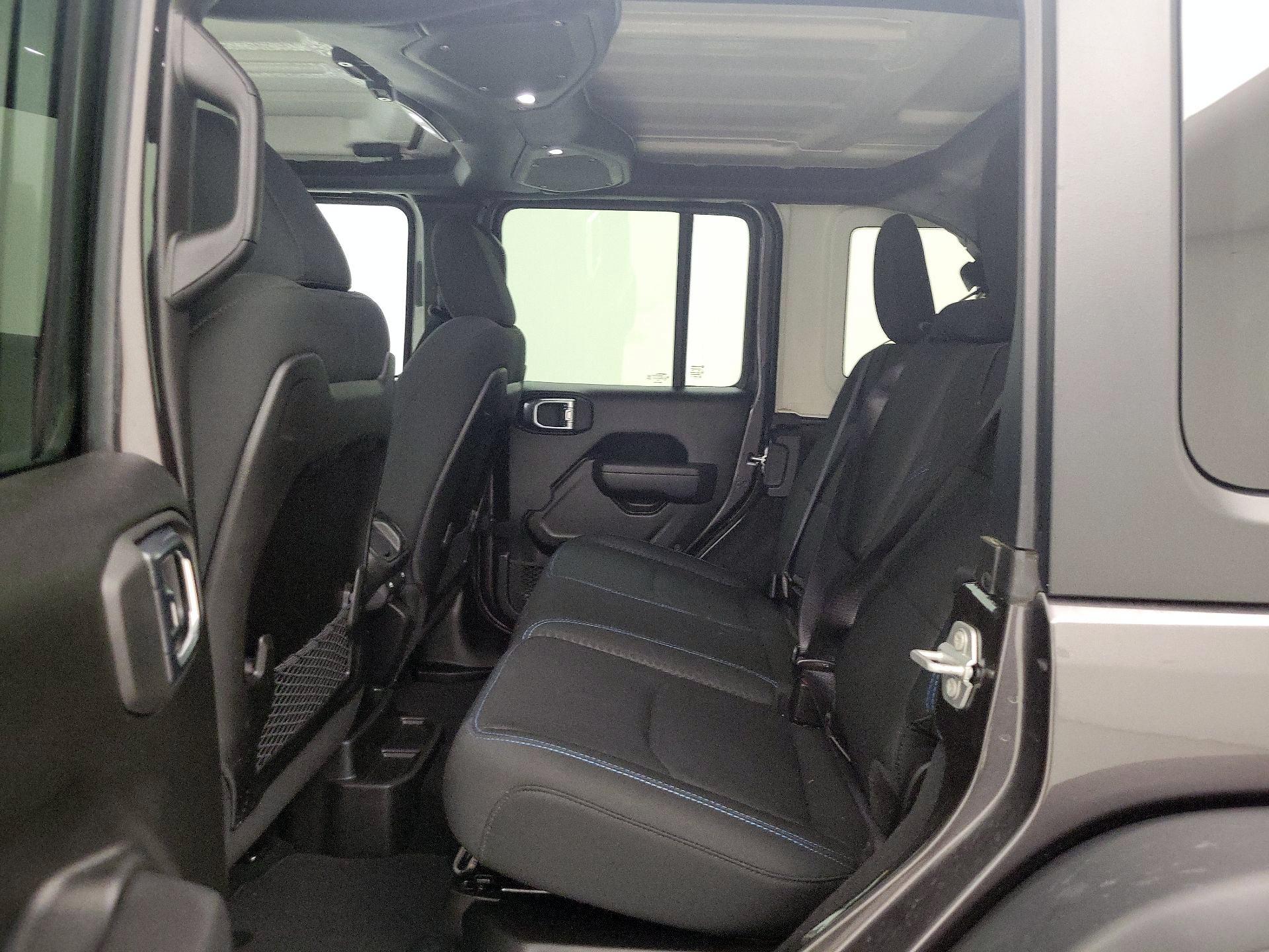 Thumbnail: 2025 Jeep Wrangler - 19