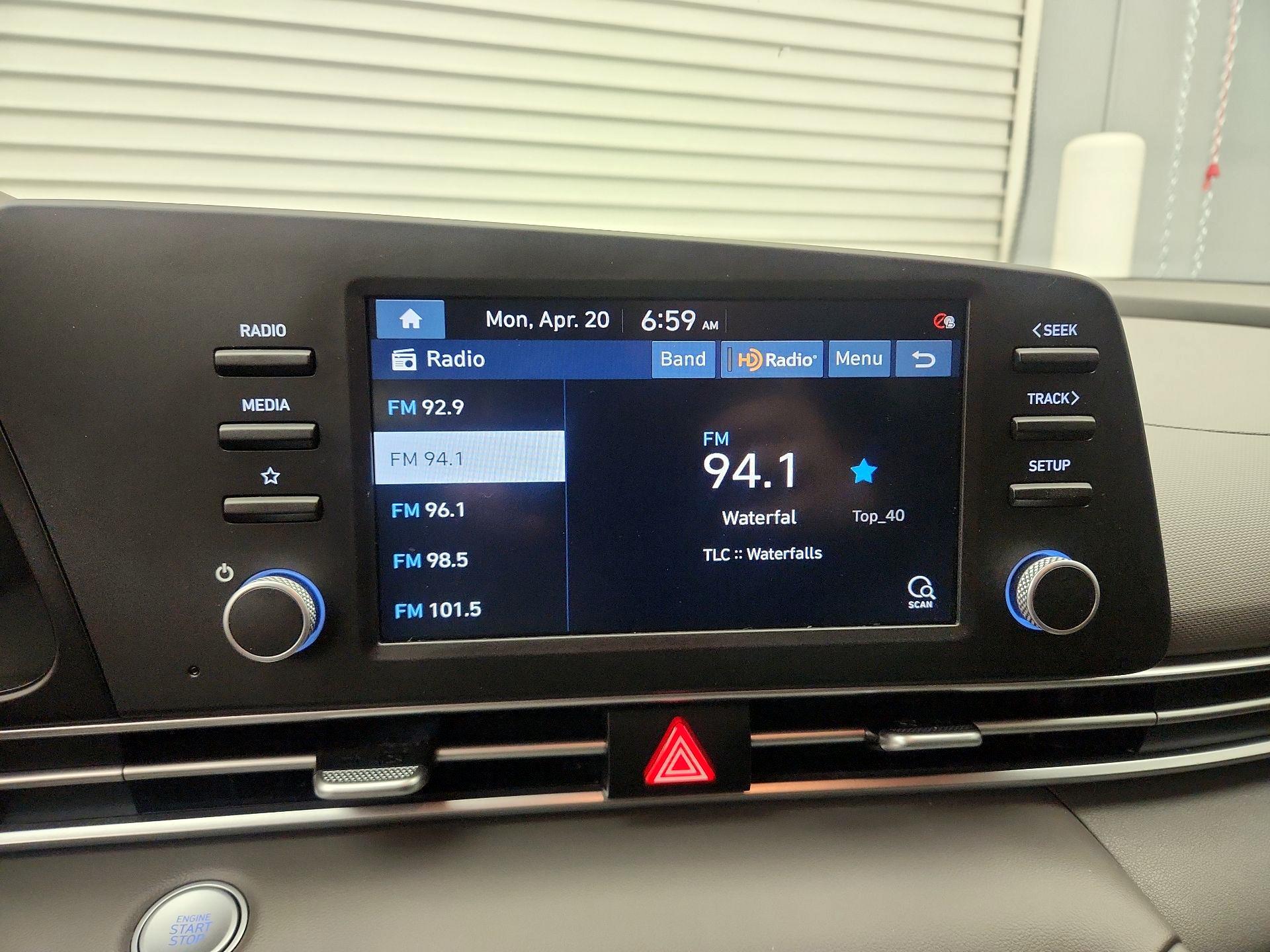 Thumbnail: 2022 Hyundai Elantra - 15