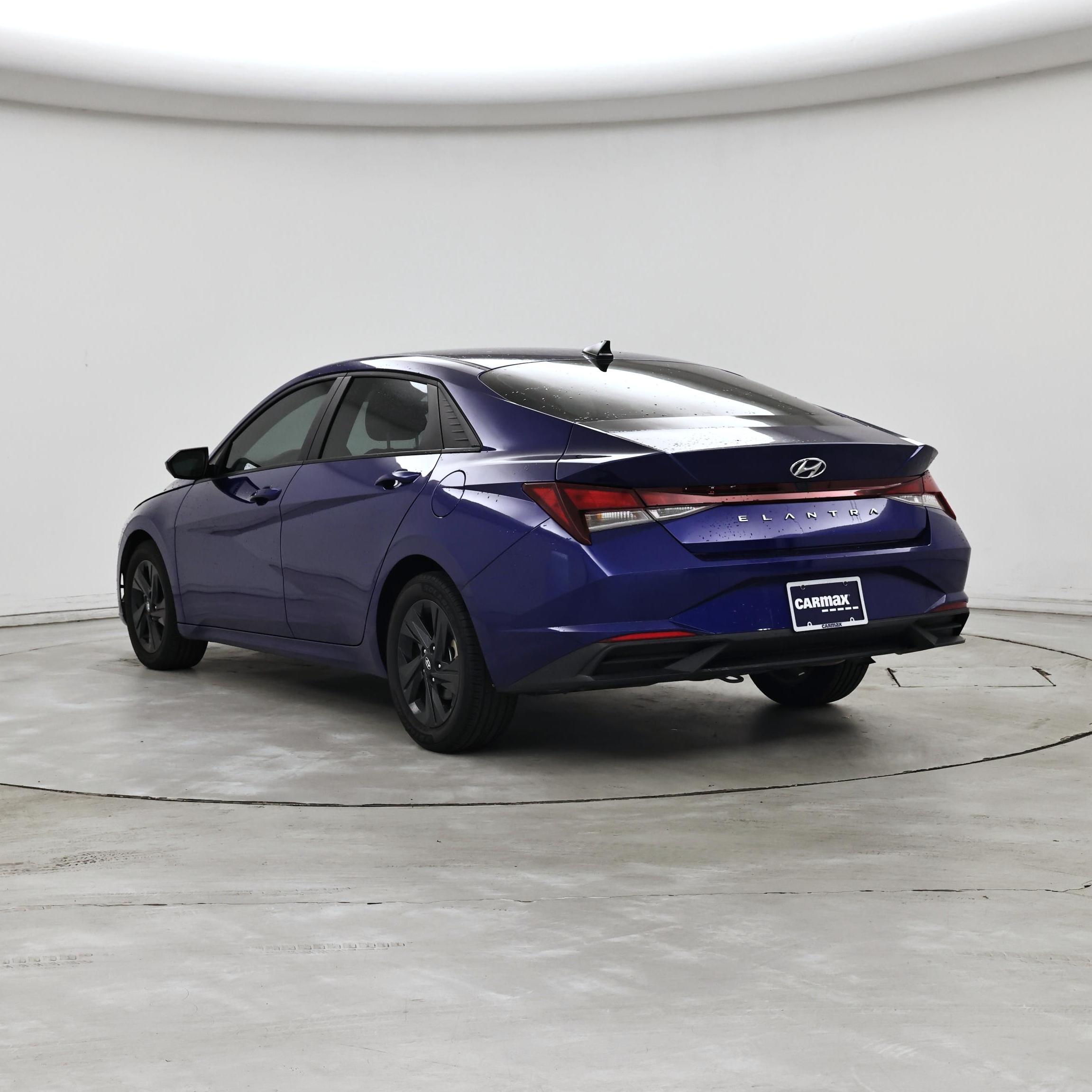 Thumbnail: 2022 Hyundai Elantra - 2