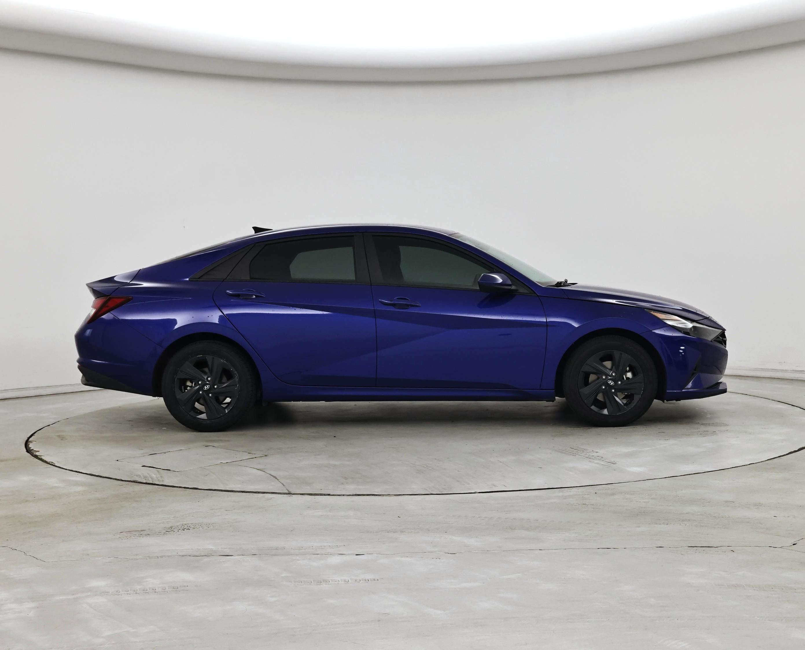 Thumbnail: 2022 Hyundai Elantra - 7