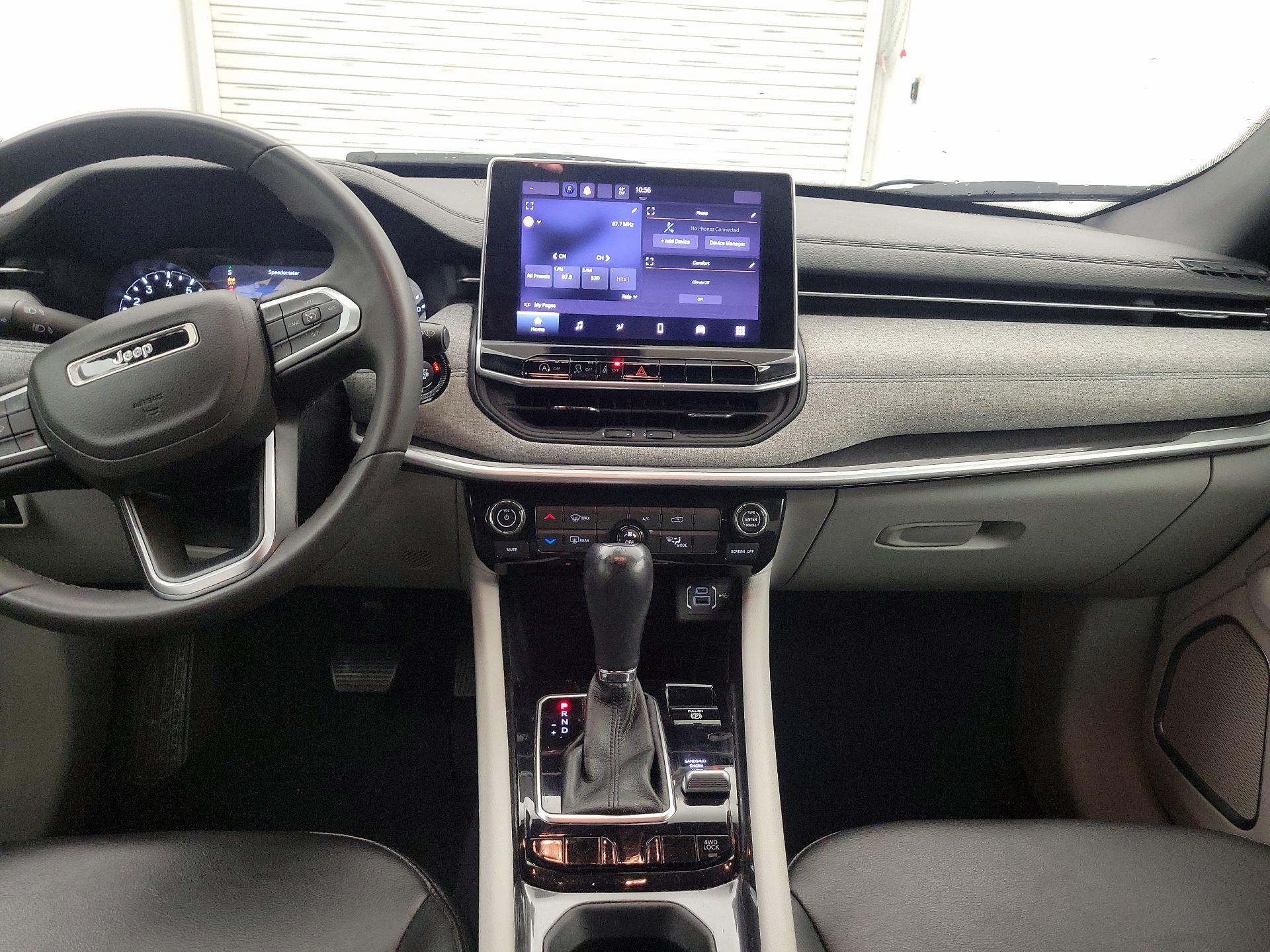 Thumbnail: 2023 Jeep Compass - 9