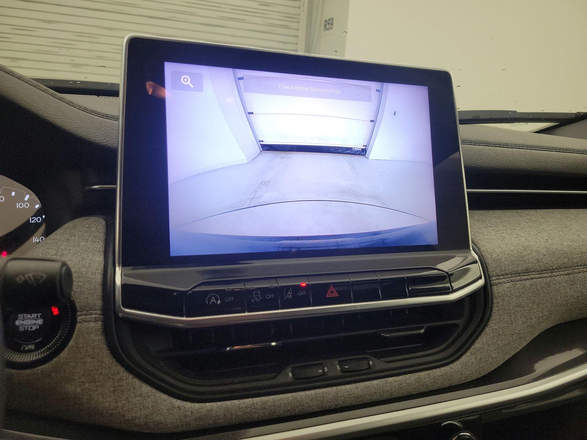 Thumbnail: 2023 Jeep Compass - 14