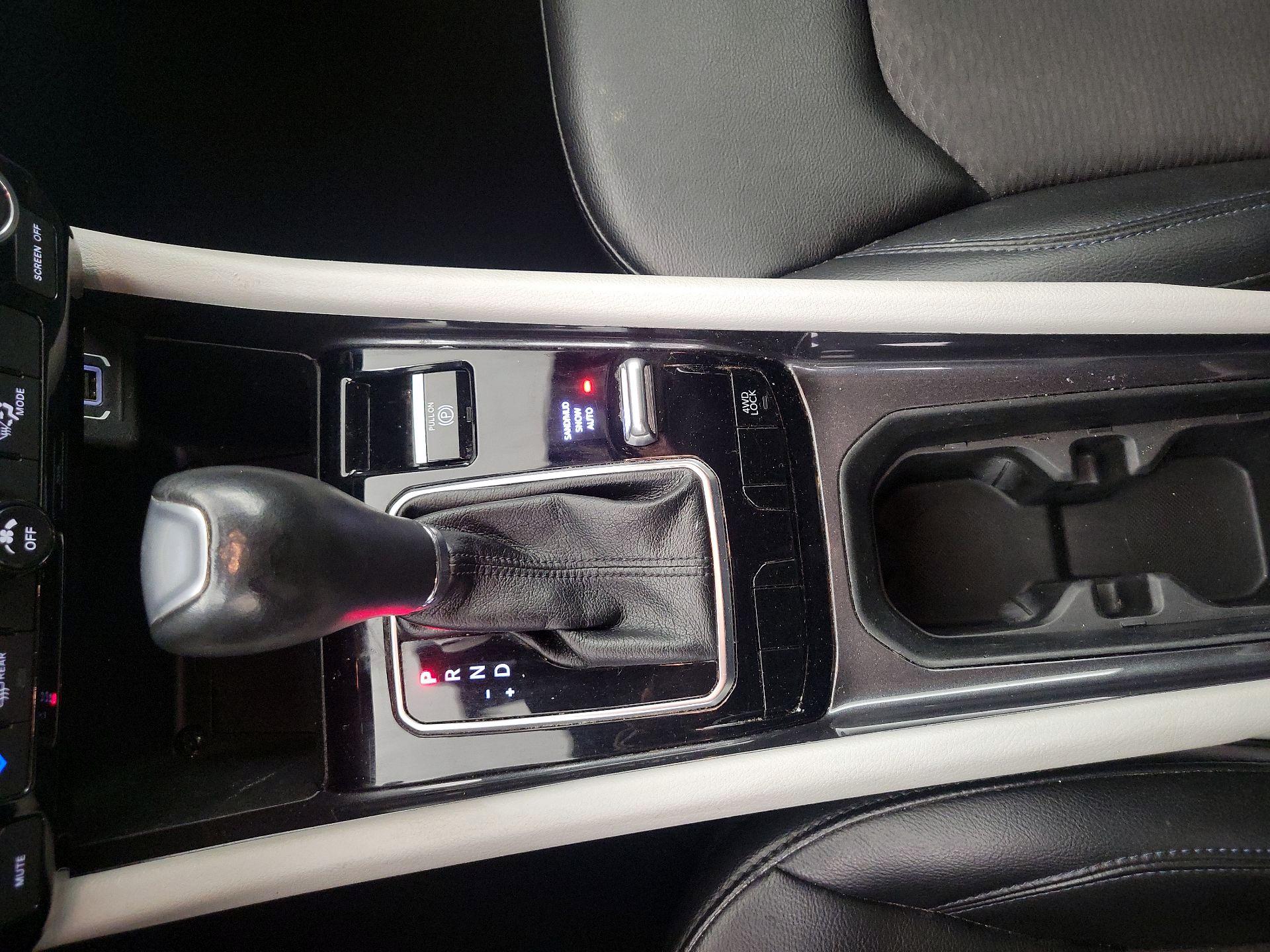 Thumbnail: 2023 Jeep Compass - 17