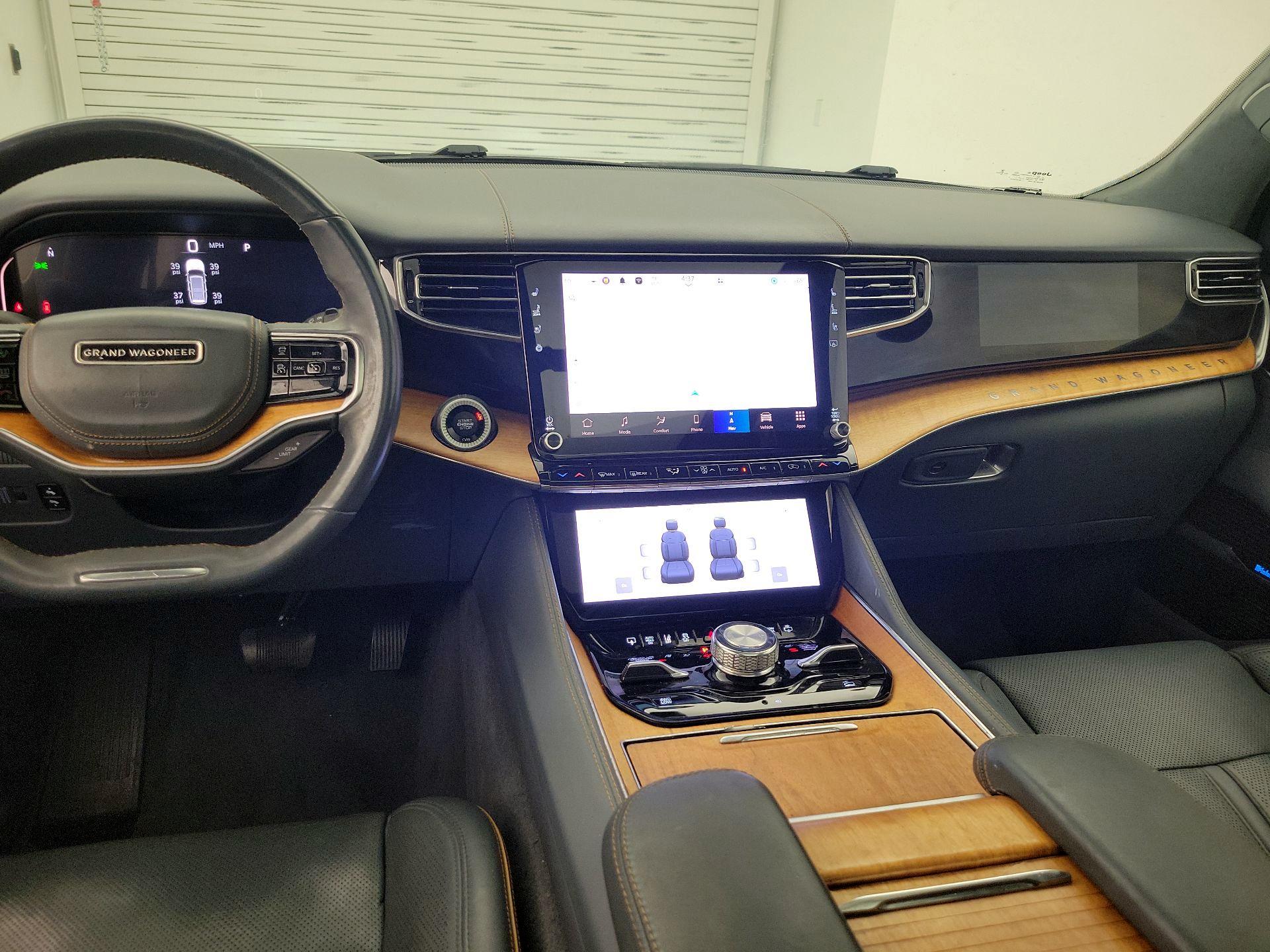 Thumbnail: 2022 Jeep Grand Wagoneer - 9