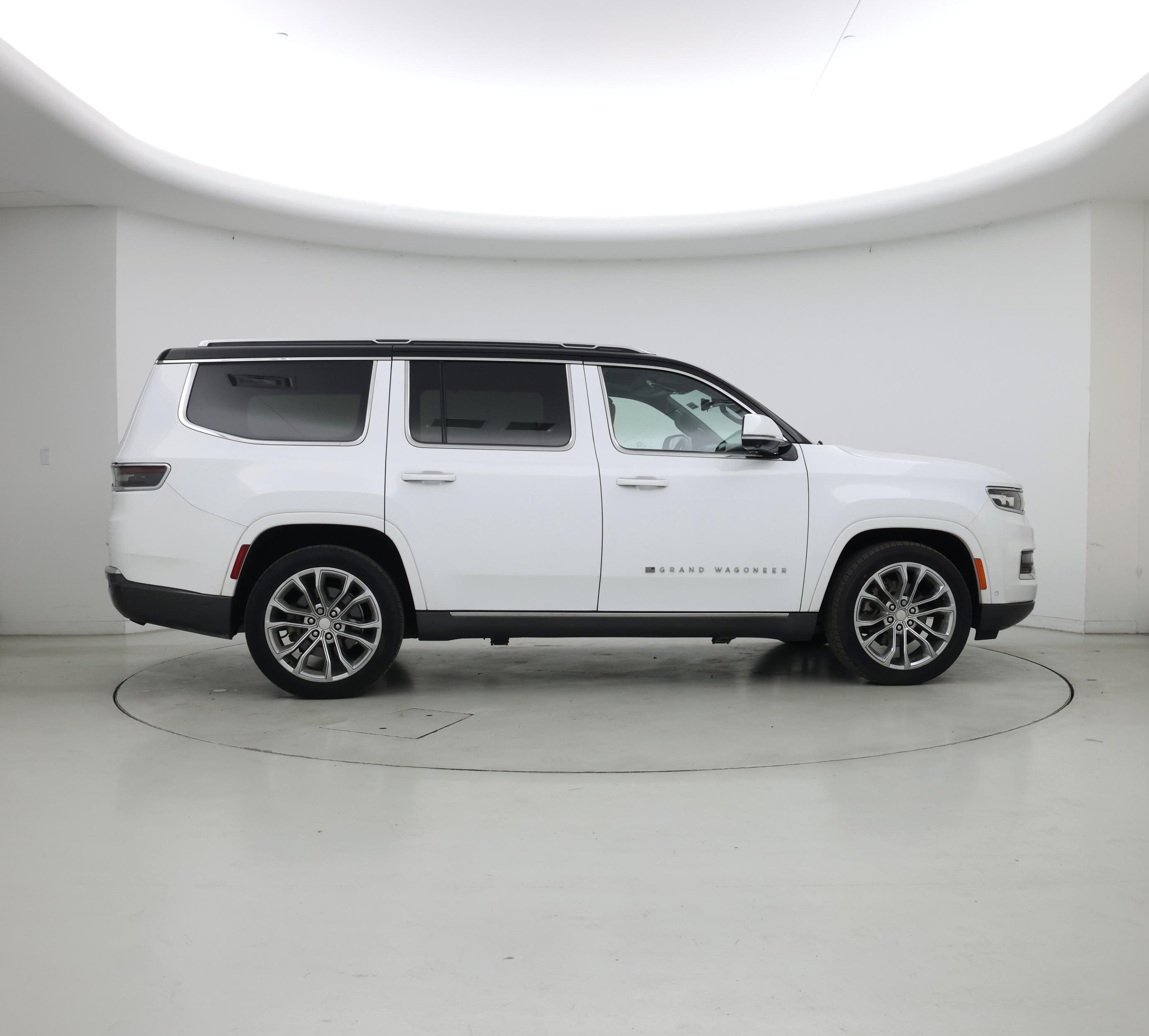 Thumbnail: 2022 Jeep Grand Wagoneer - 7