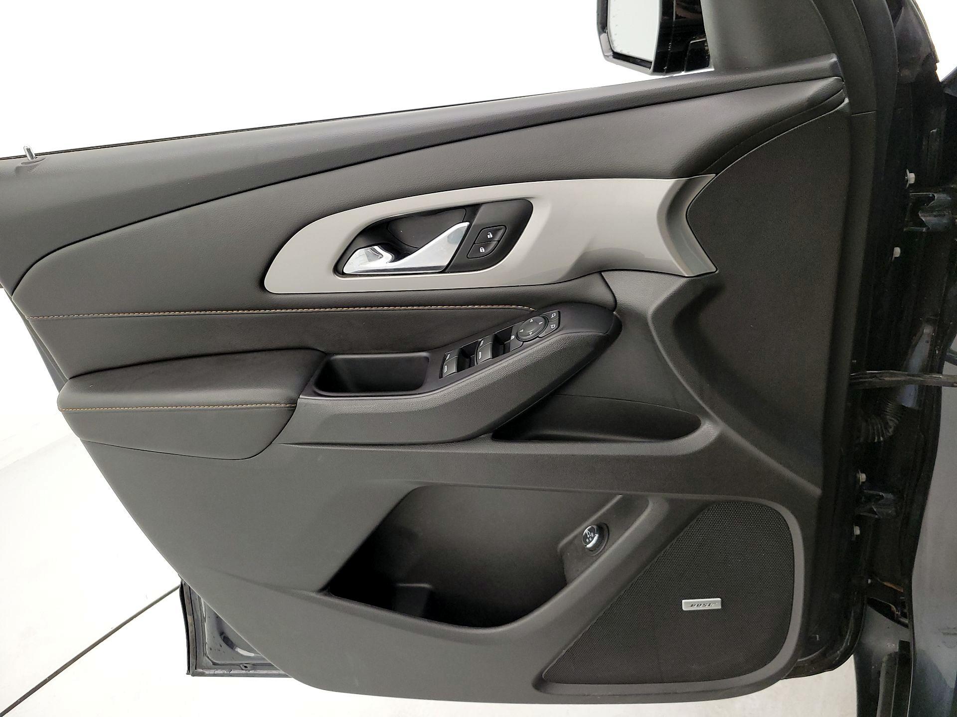 Thumbnail: 2019 Chevrolet Traverse - 12