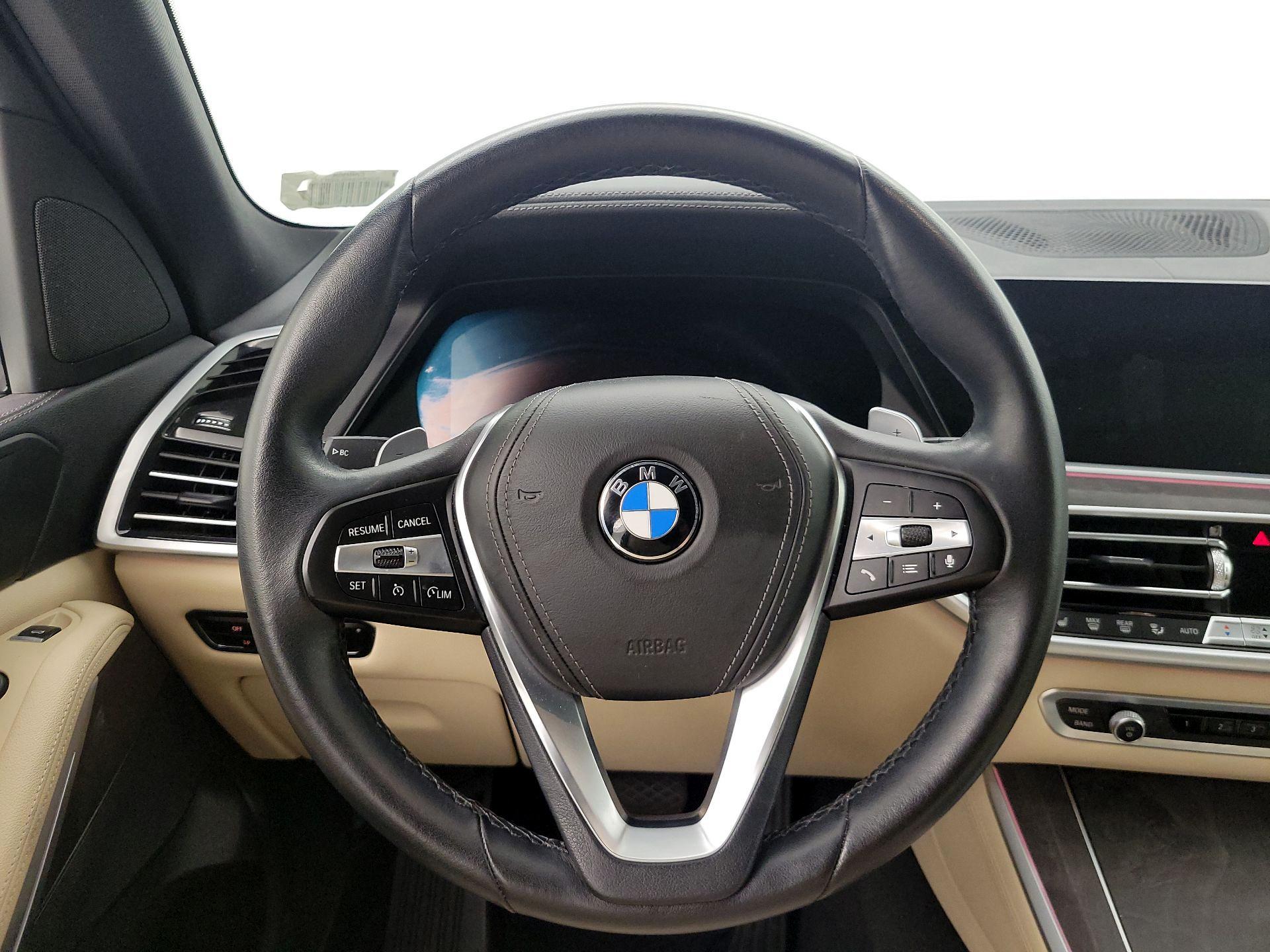 Thumbnail: 2022 BMW X5 - 10