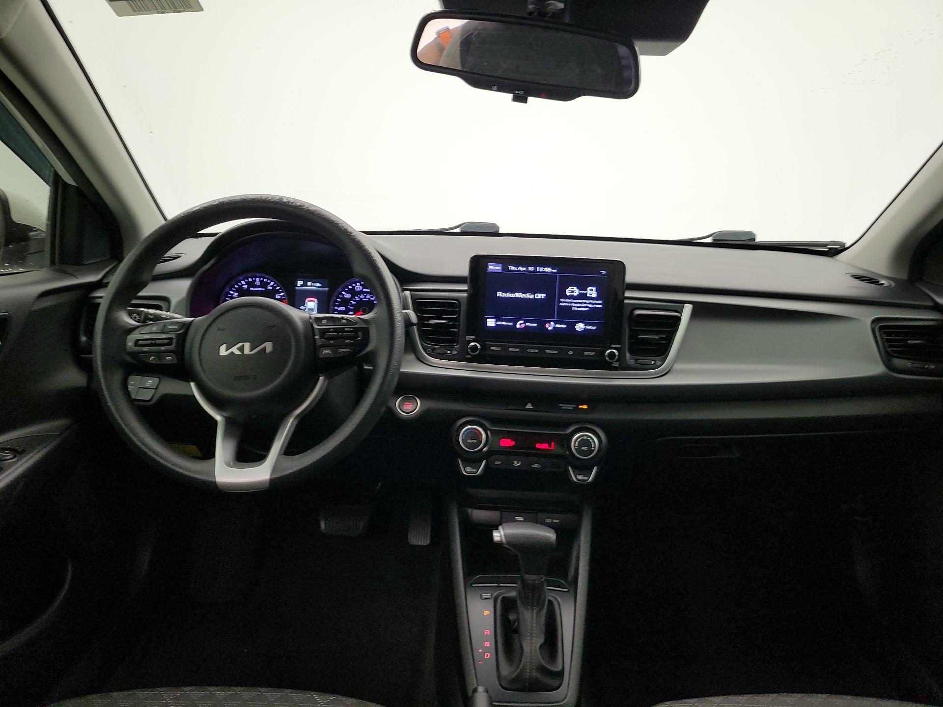 Thumbnail: 2023 Kia Rio - 9