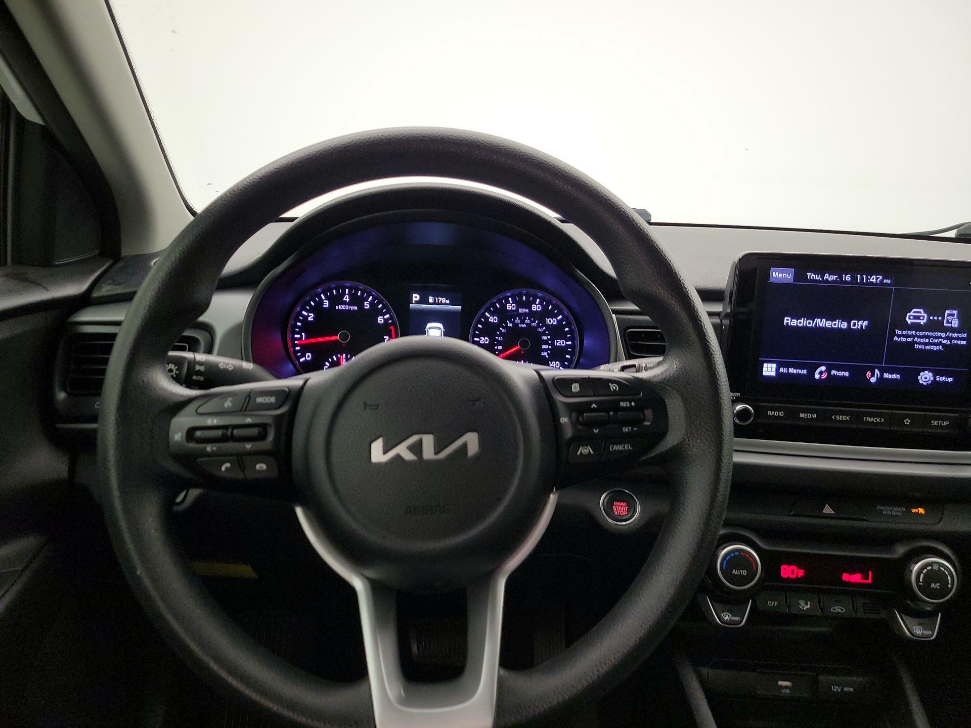 Thumbnail: 2023 Kia Rio - 10