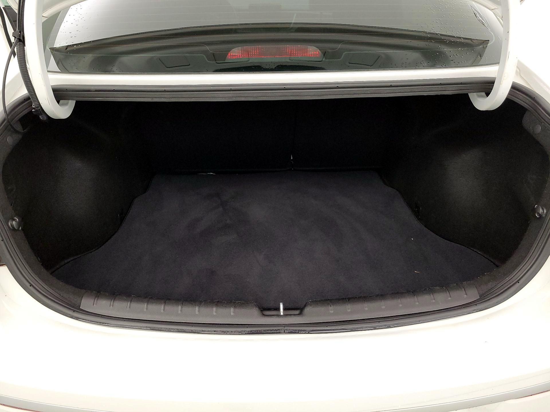 Thumbnail: 2023 Kia Rio - 20