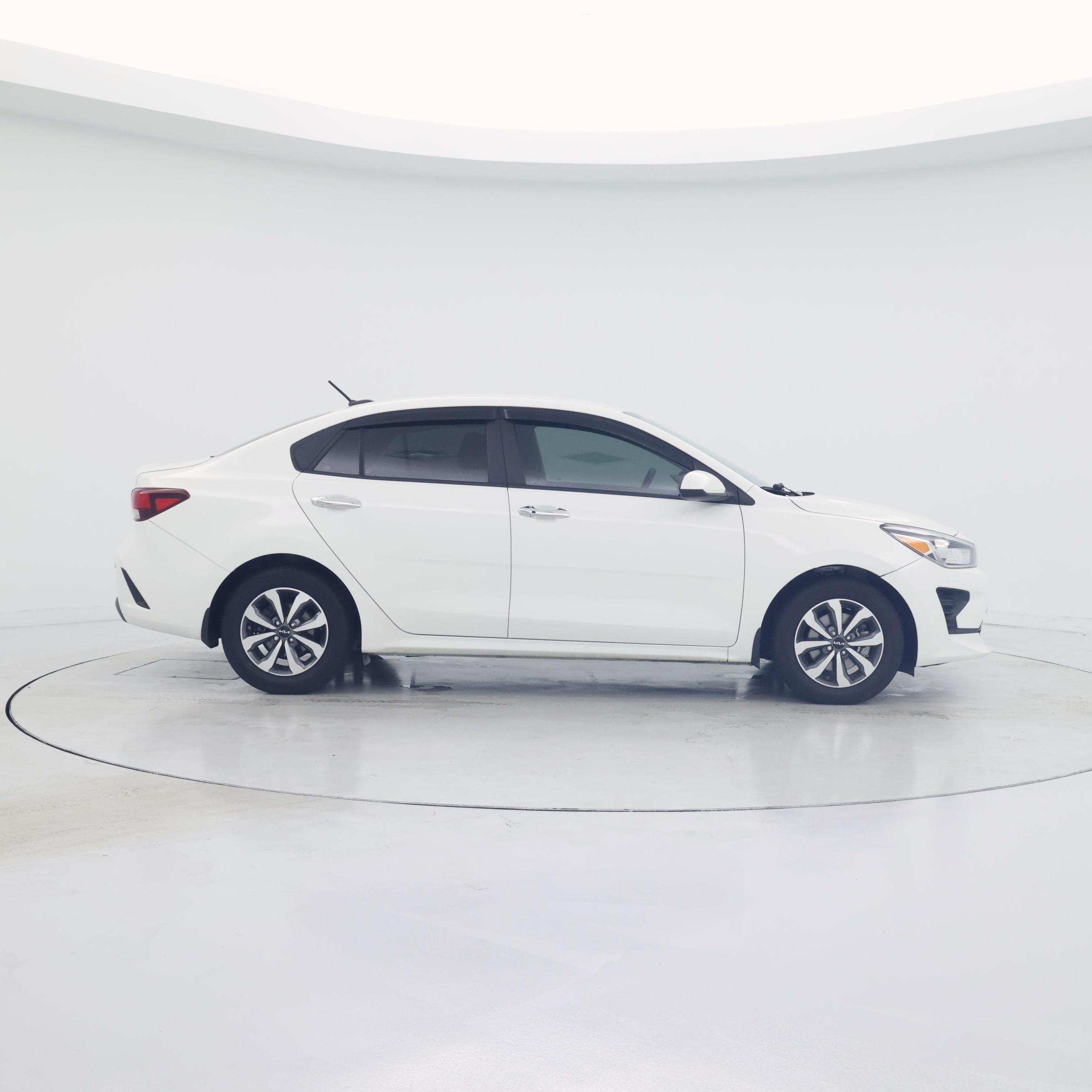 Thumbnail: 2023 Kia Rio - 7