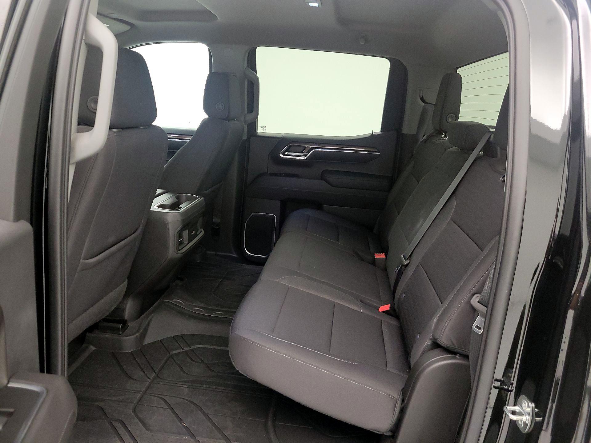 Thumbnail: 2022 Chevrolet Silverado 1500 - 19