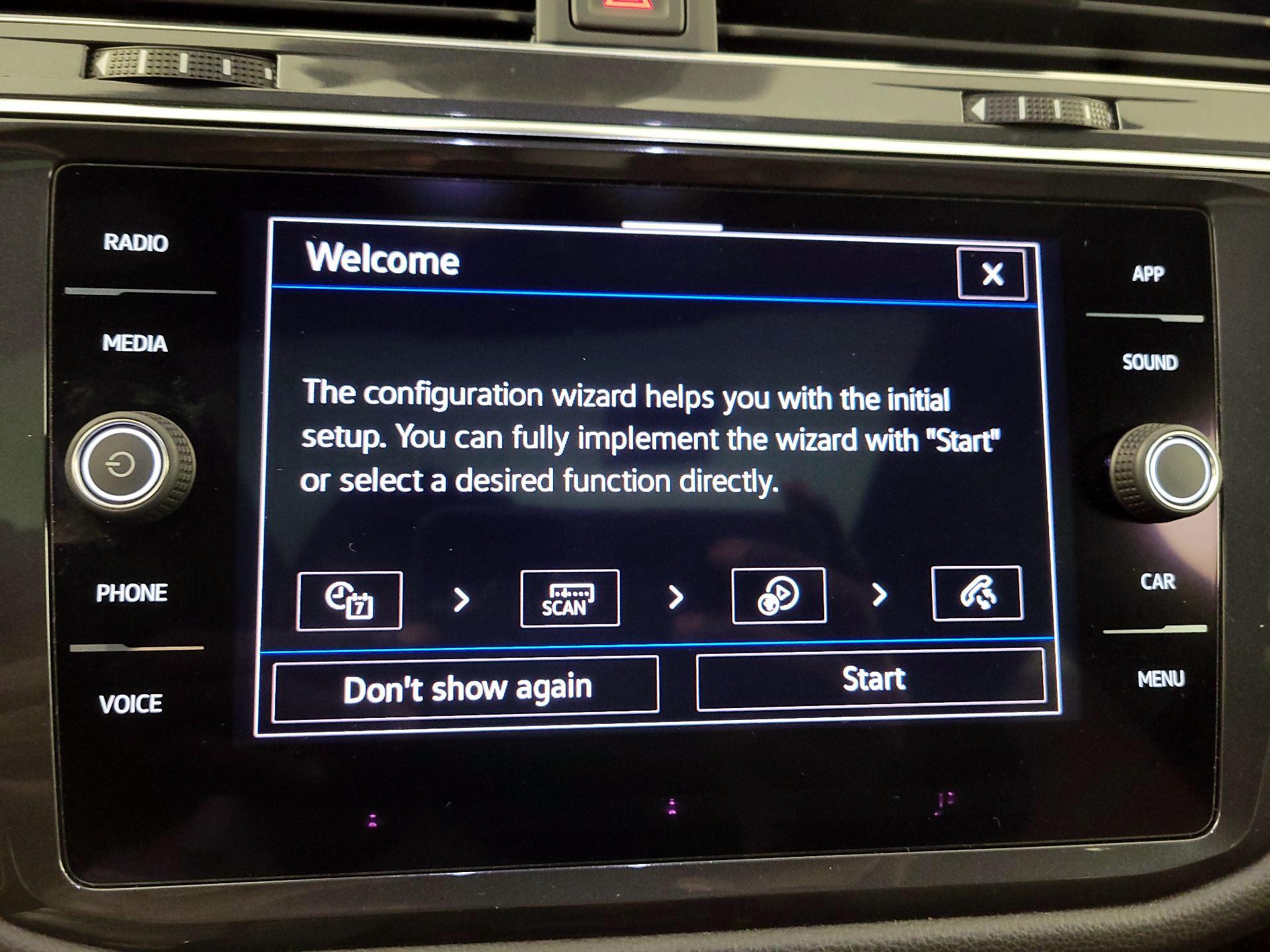 Thumbnail: 2022 Volkswagen Tiguan - 15