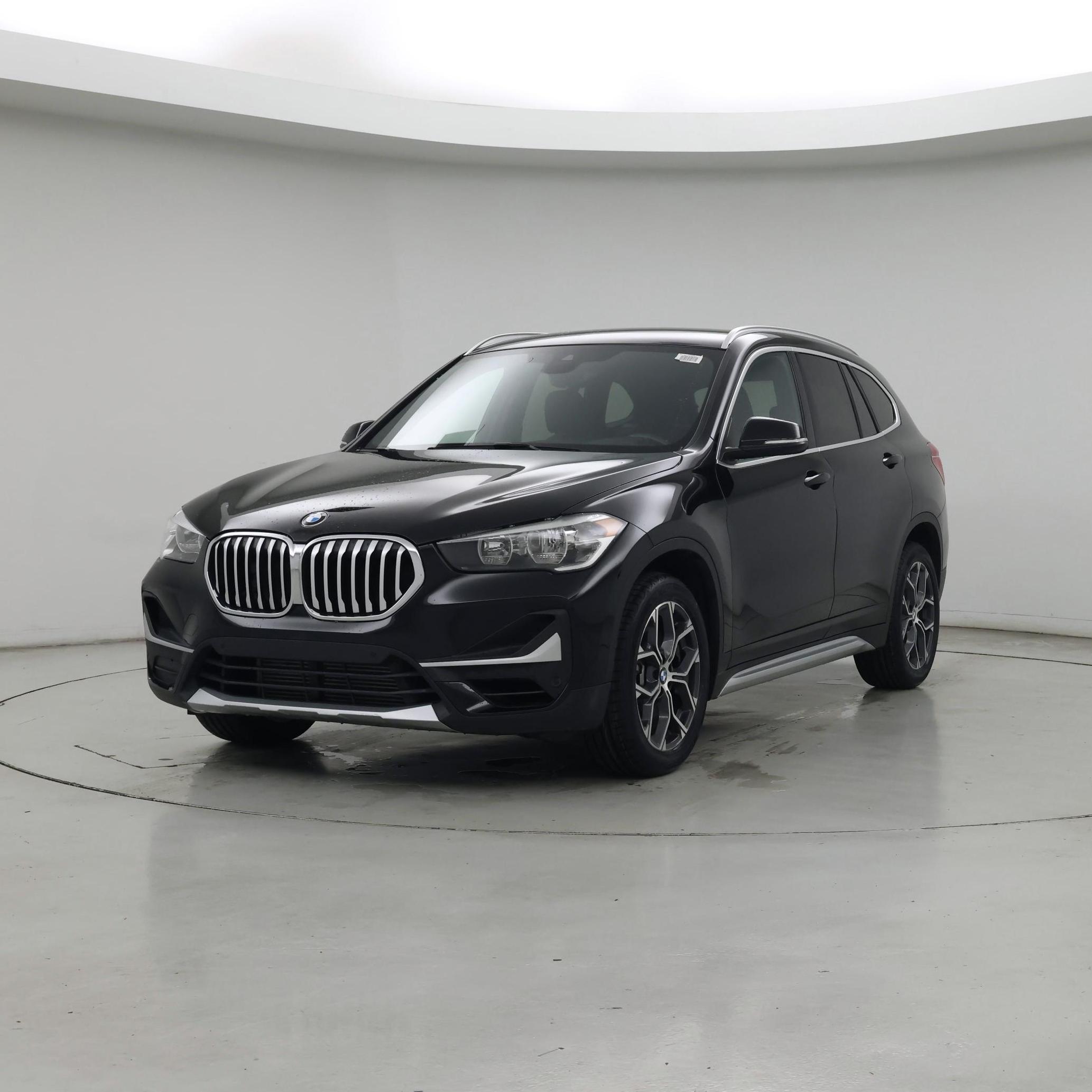 Thumbnail: 2021 BMW X1 - 4