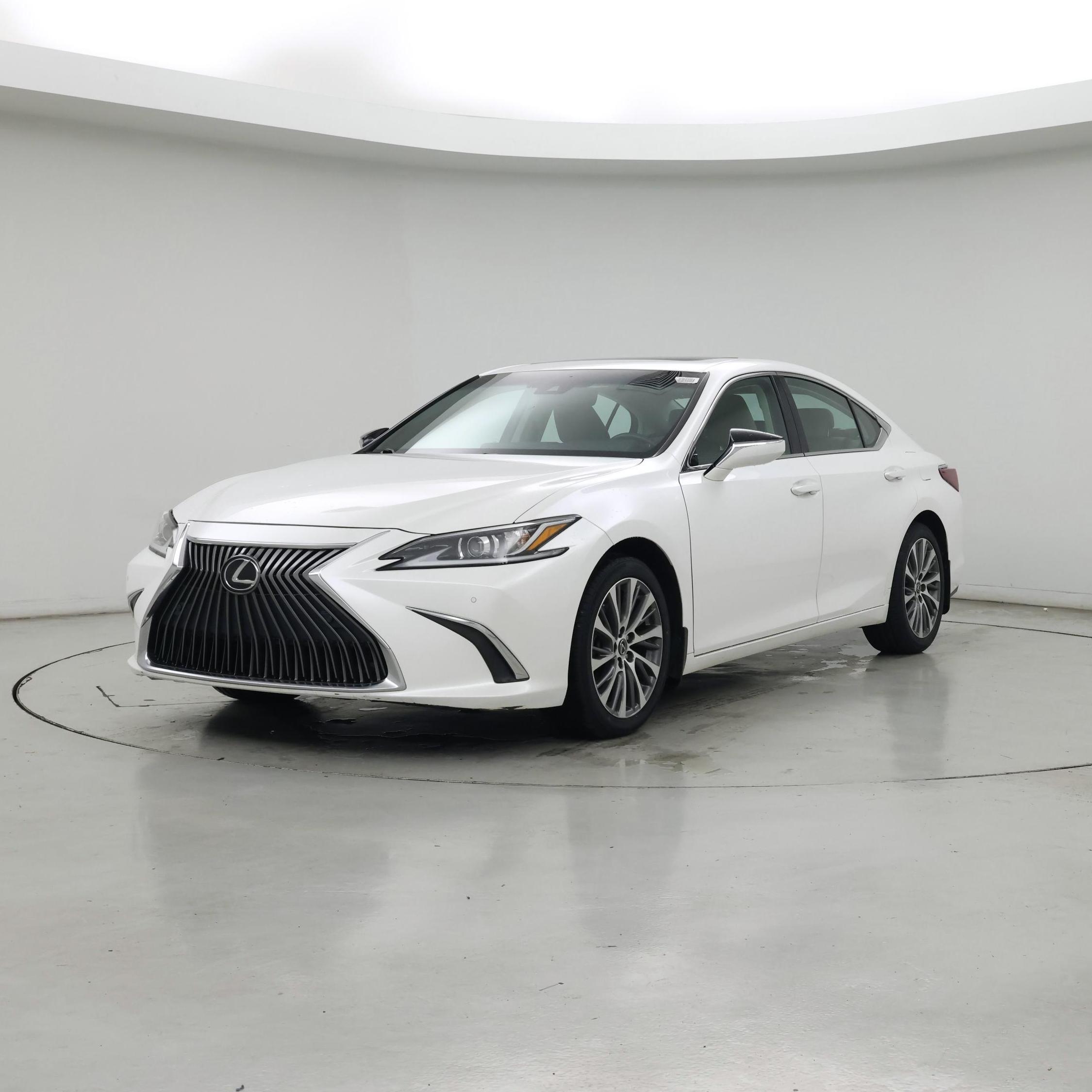 Thumbnail: 2021 Lexus ES - 4