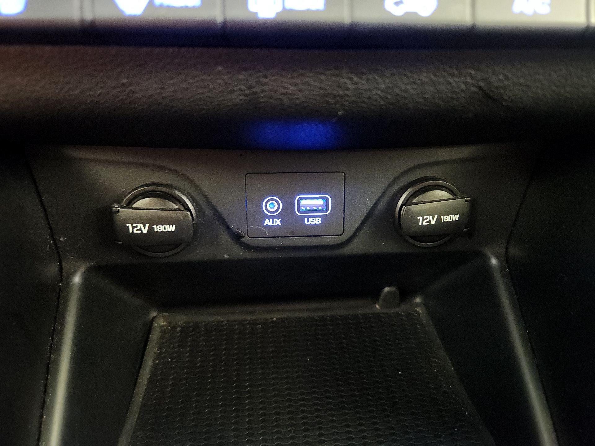 Thumbnail: 2020 Hyundai Tucson - 18