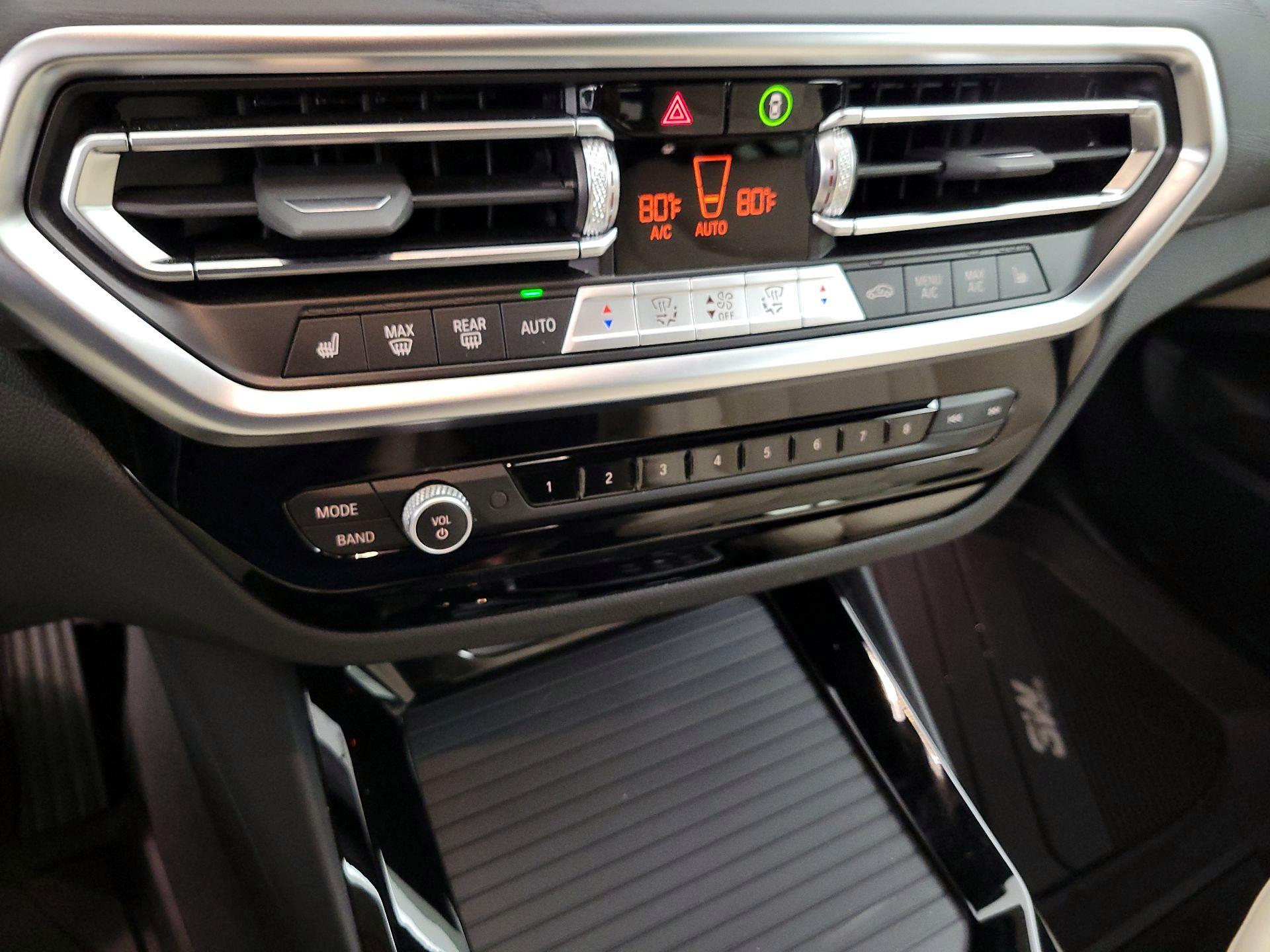 Thumbnail: 2024 BMW X3 - 17