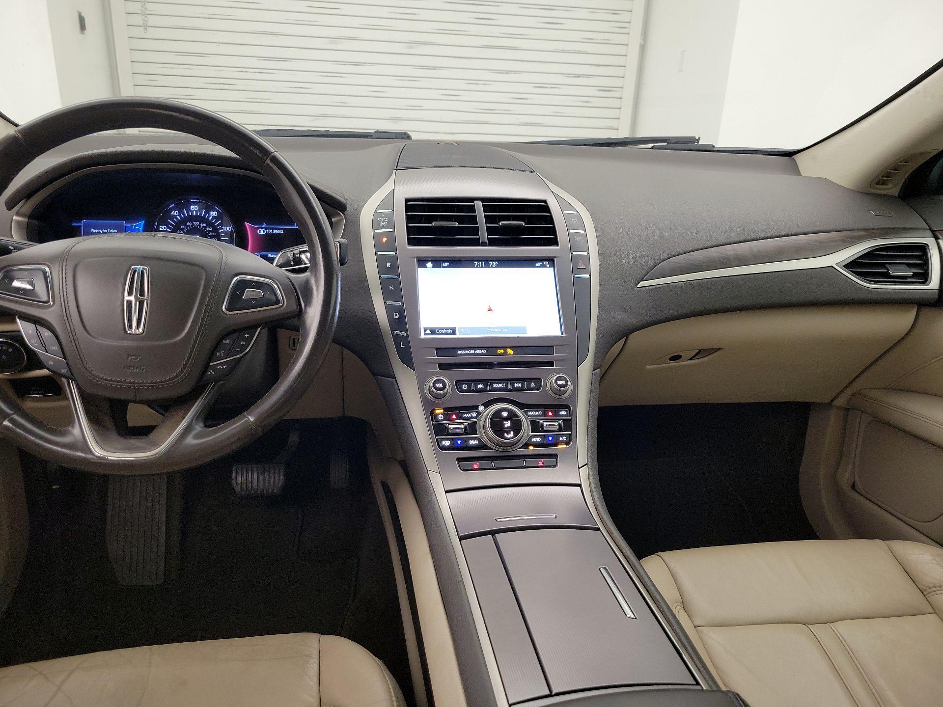 Thumbnail: 2017 Lincoln MKZ - 9