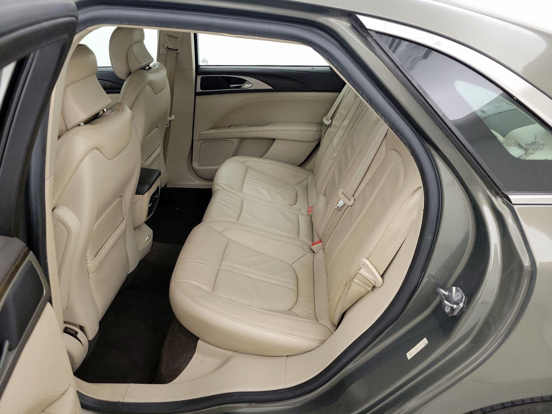 Thumbnail: 2017 Lincoln MKZ - 20