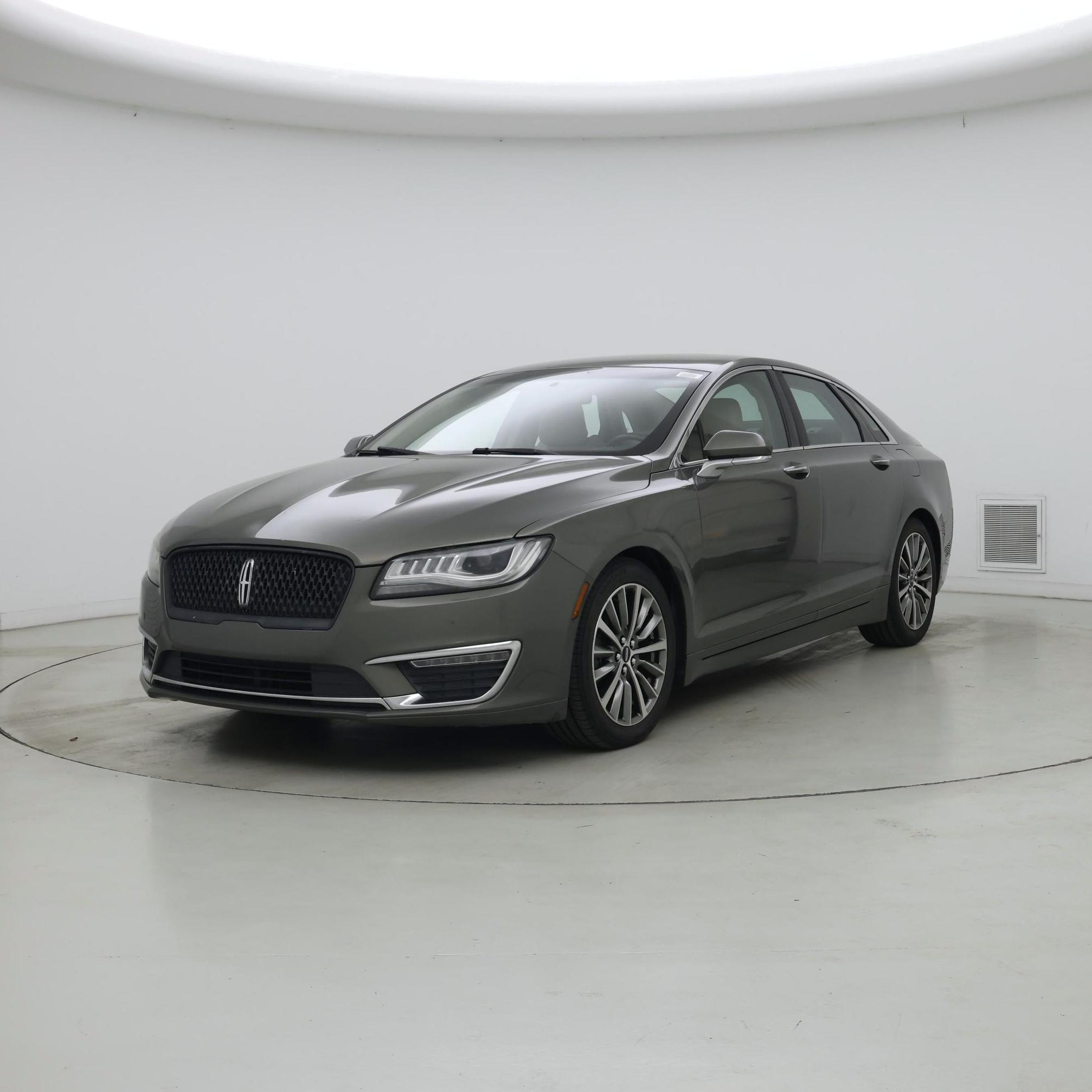 Thumbnail: 2017 Lincoln MKZ - 4