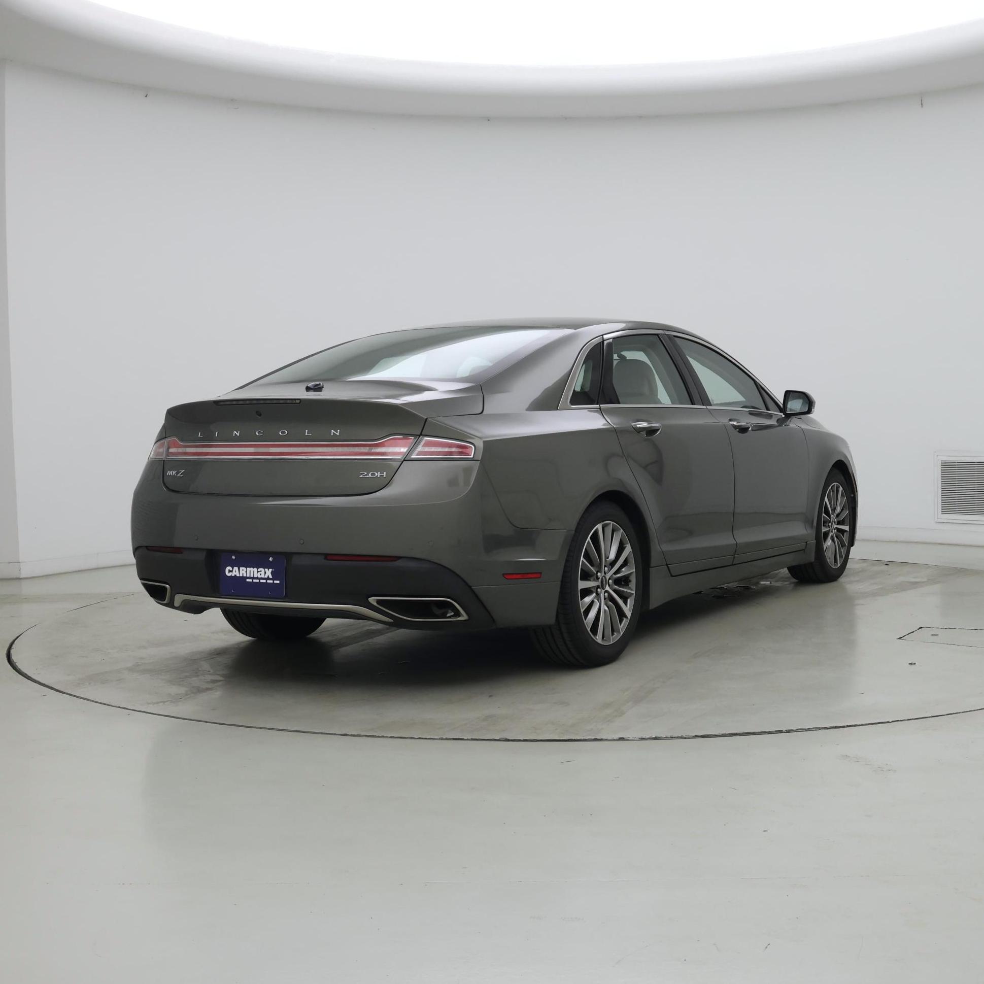 Thumbnail: 2017 Lincoln MKZ - 8