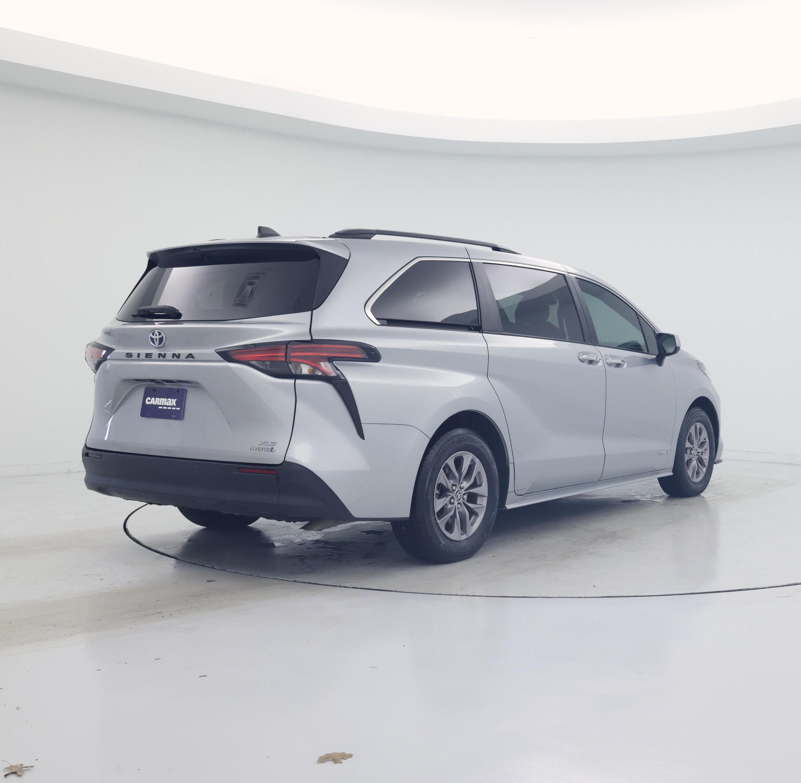 Thumbnail: 2021 Toyota Sienna - 8