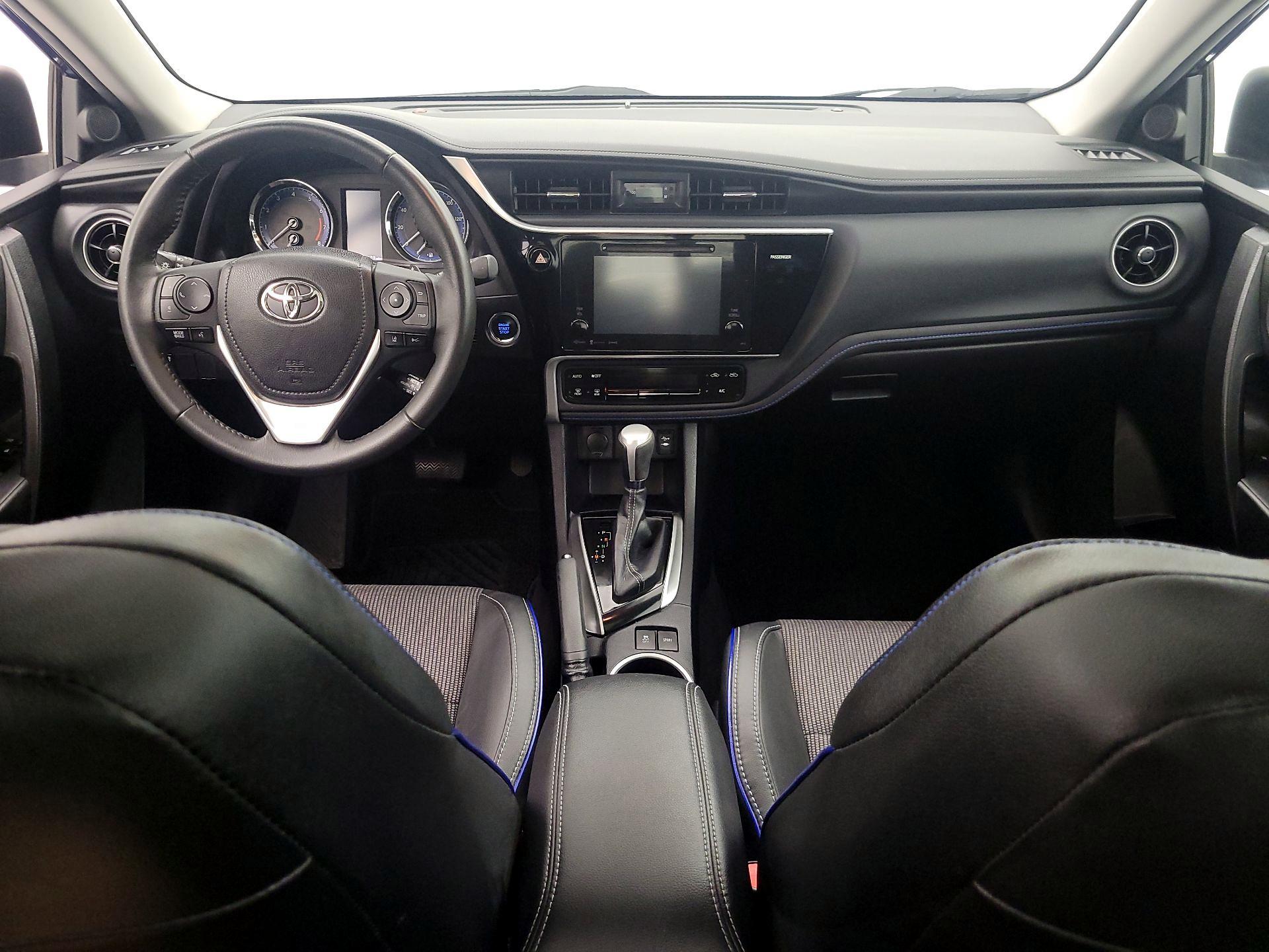 Thumbnail: 2017 Toyota Corolla - 9