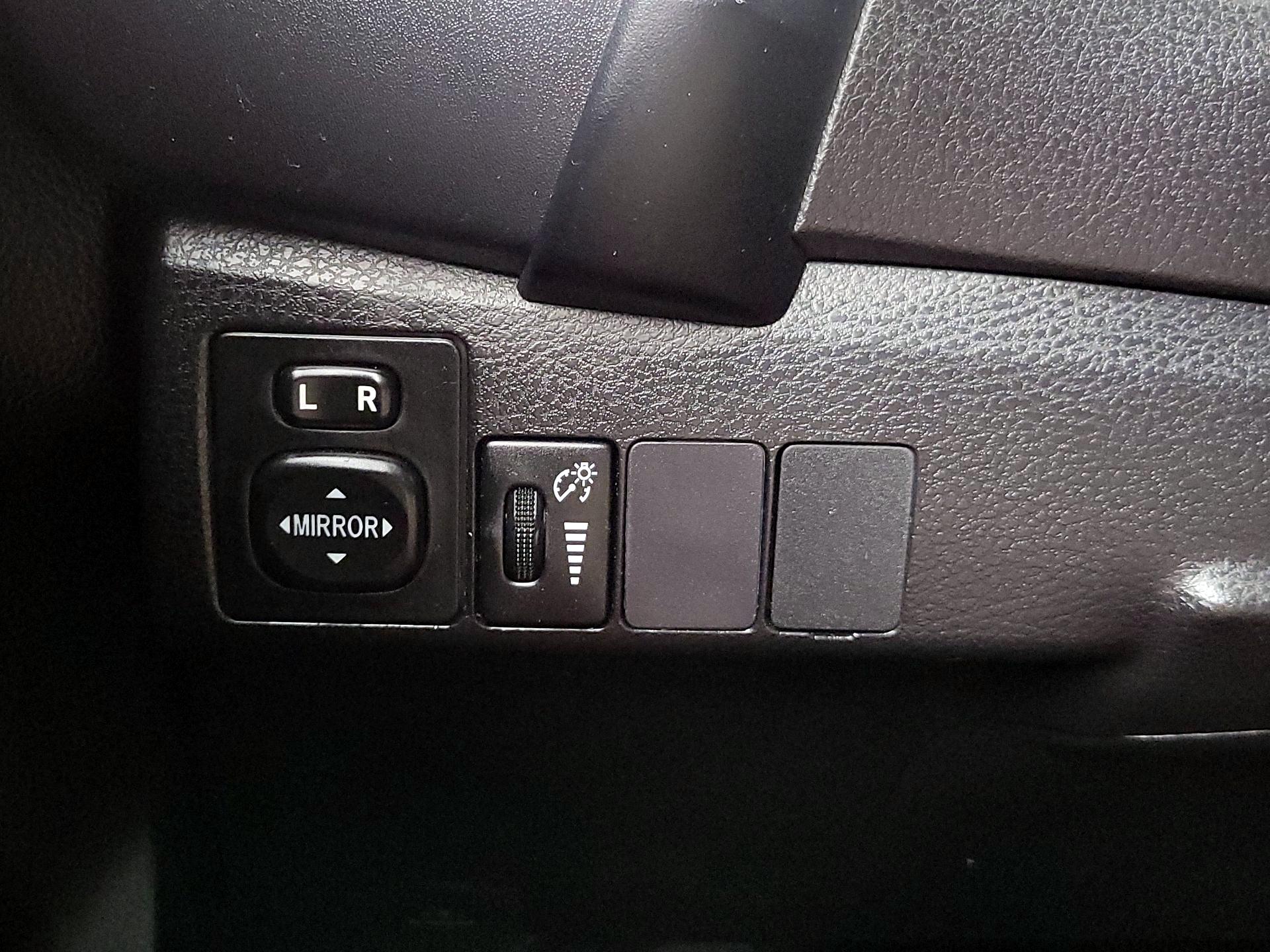 Thumbnail: 2017 Toyota Corolla - 13