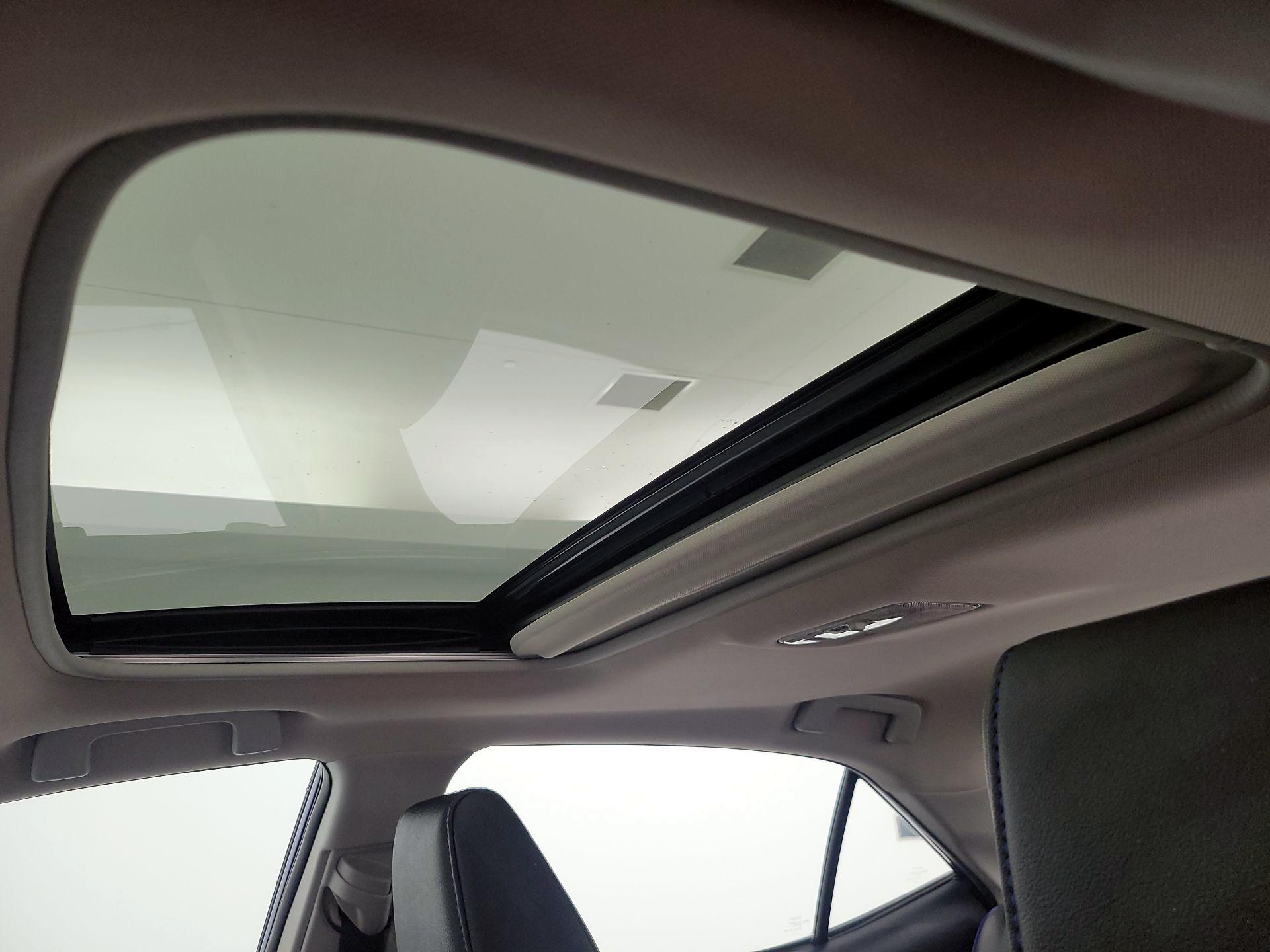 Thumbnail: 2017 Toyota Corolla - 19