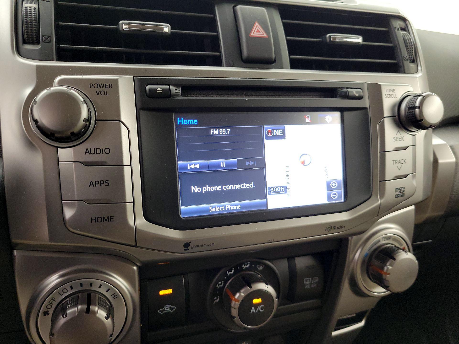 Thumbnail: 2015 Toyota 4Runner - 16