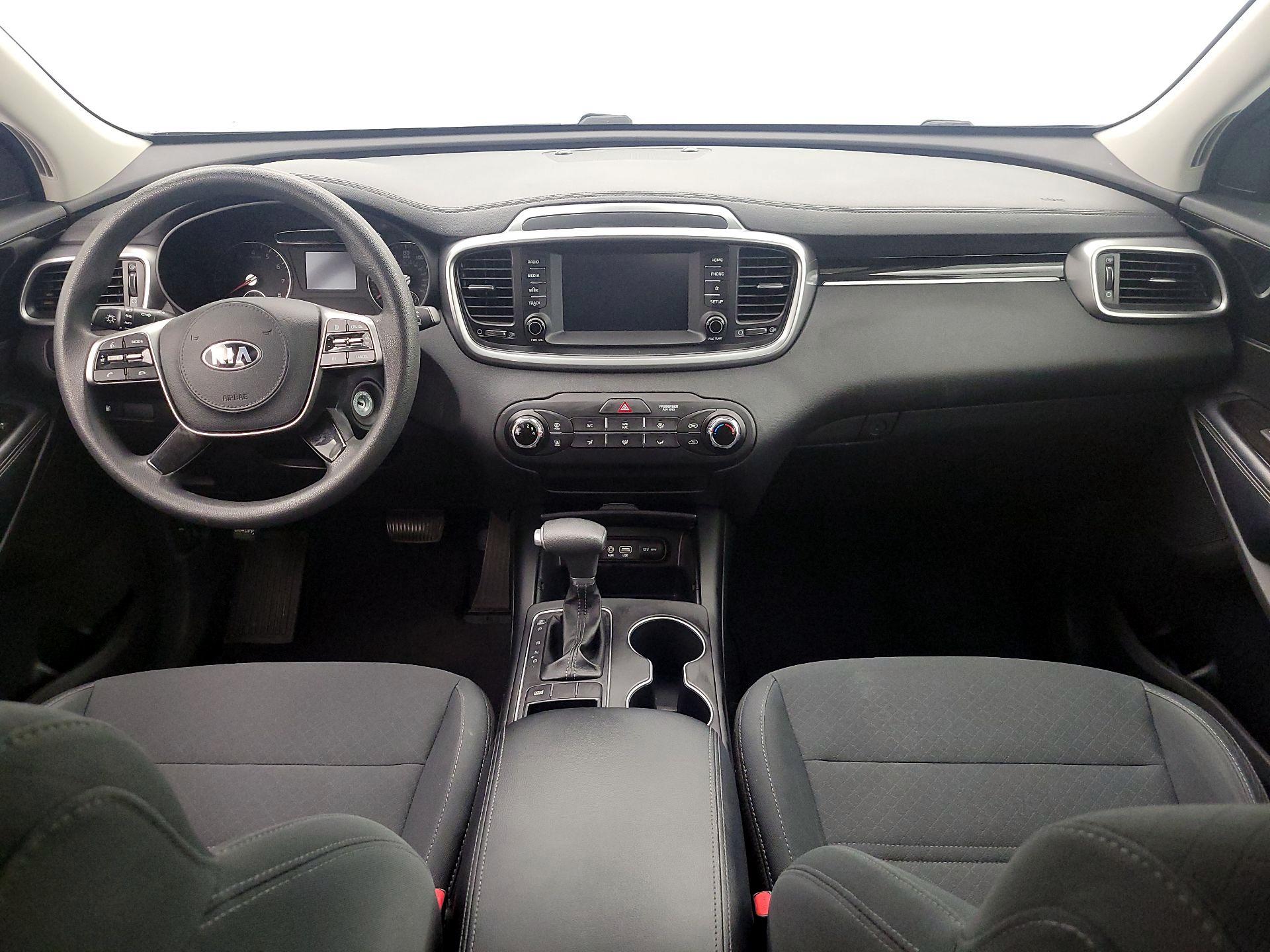 Thumbnail: 2019 Kia Sorento - 9