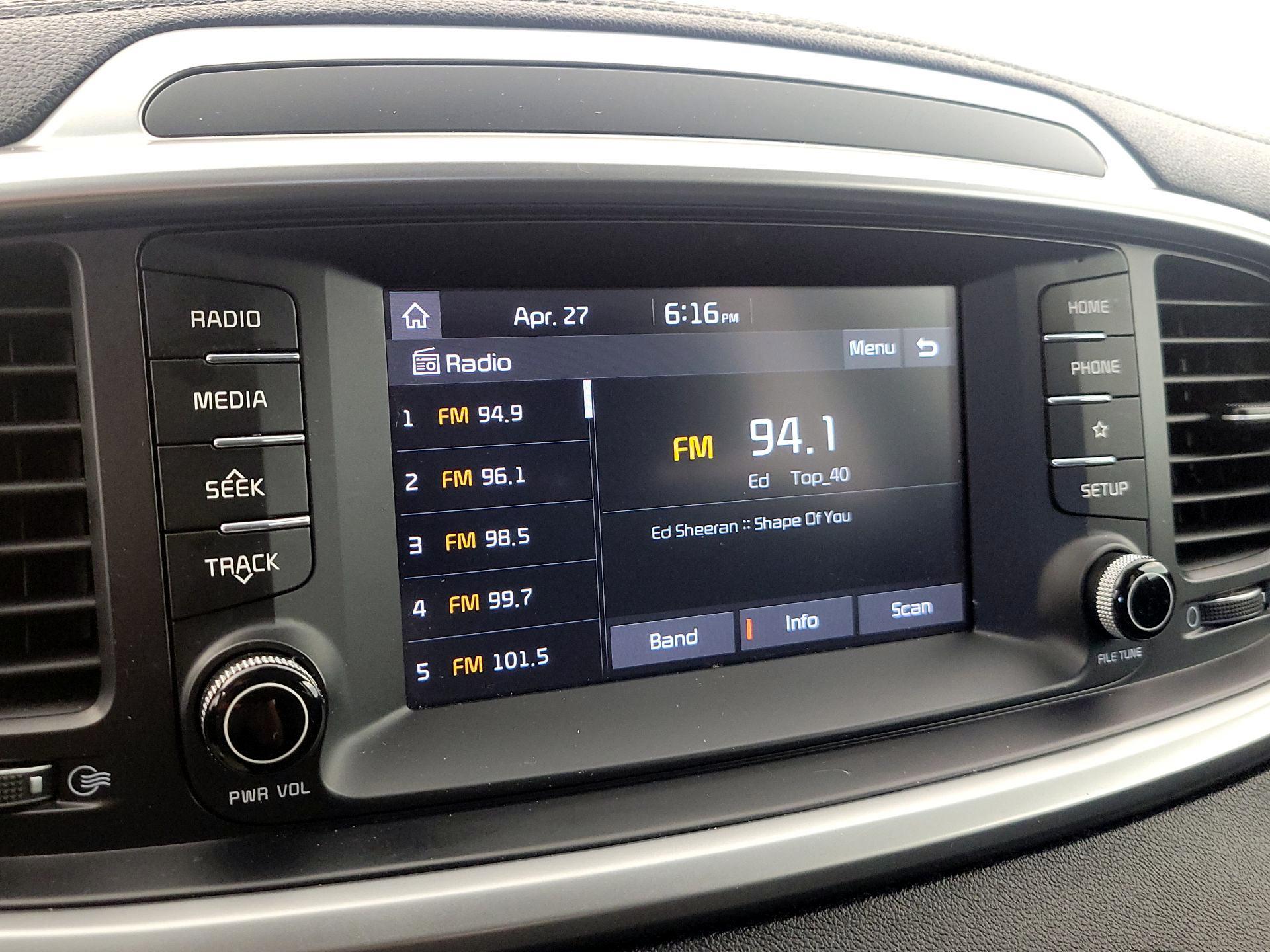 Thumbnail: 2019 Kia Sorento - 15