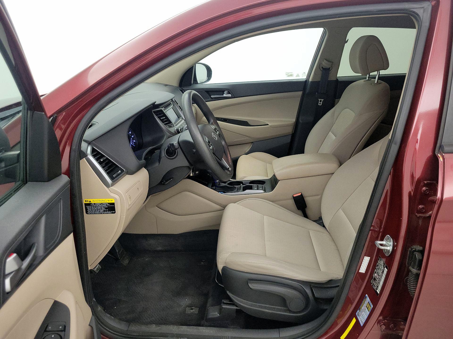 Thumbnail: 2016 Hyundai Tucson - 11