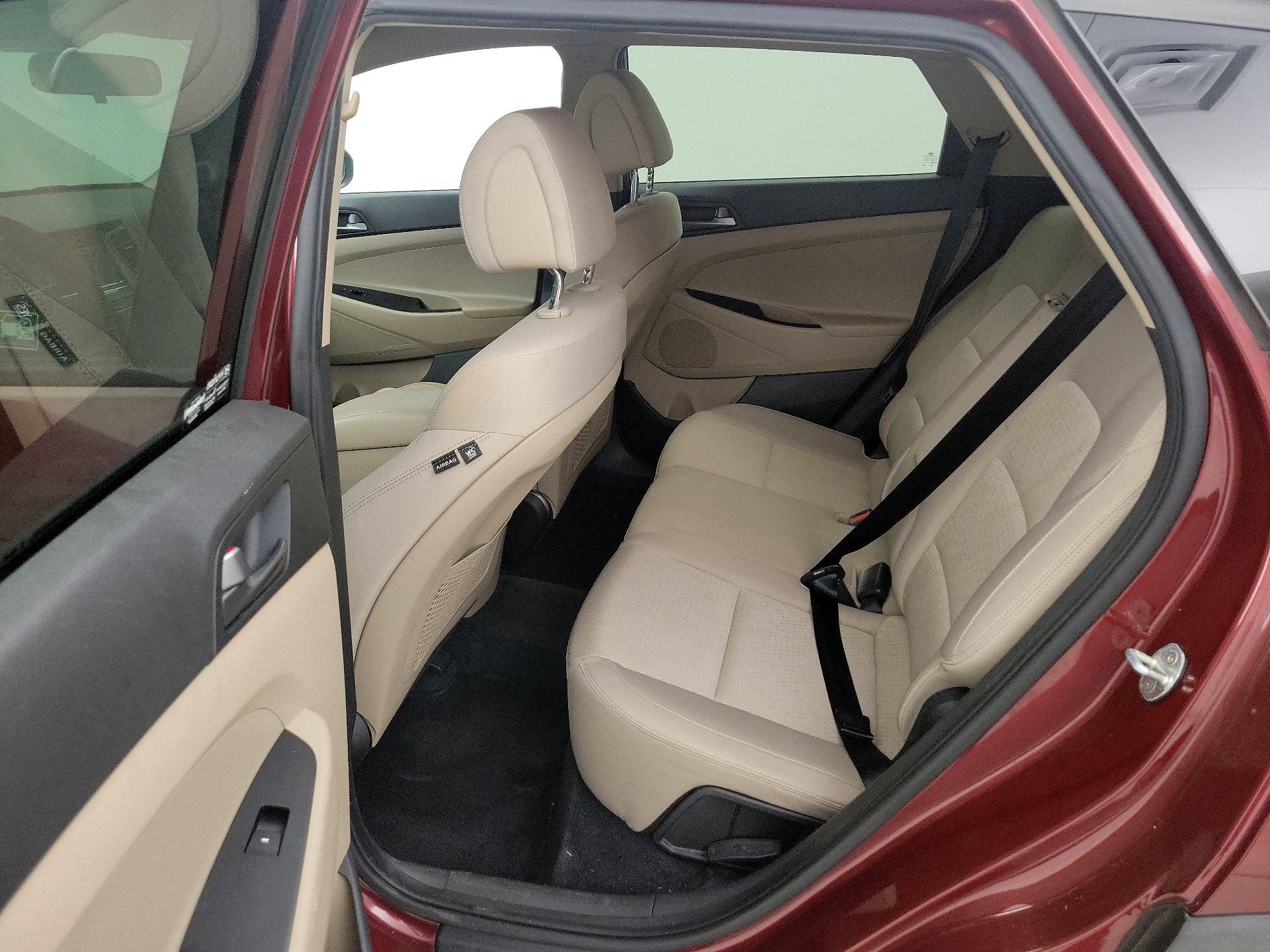 Thumbnail: 2016 Hyundai Tucson - 19