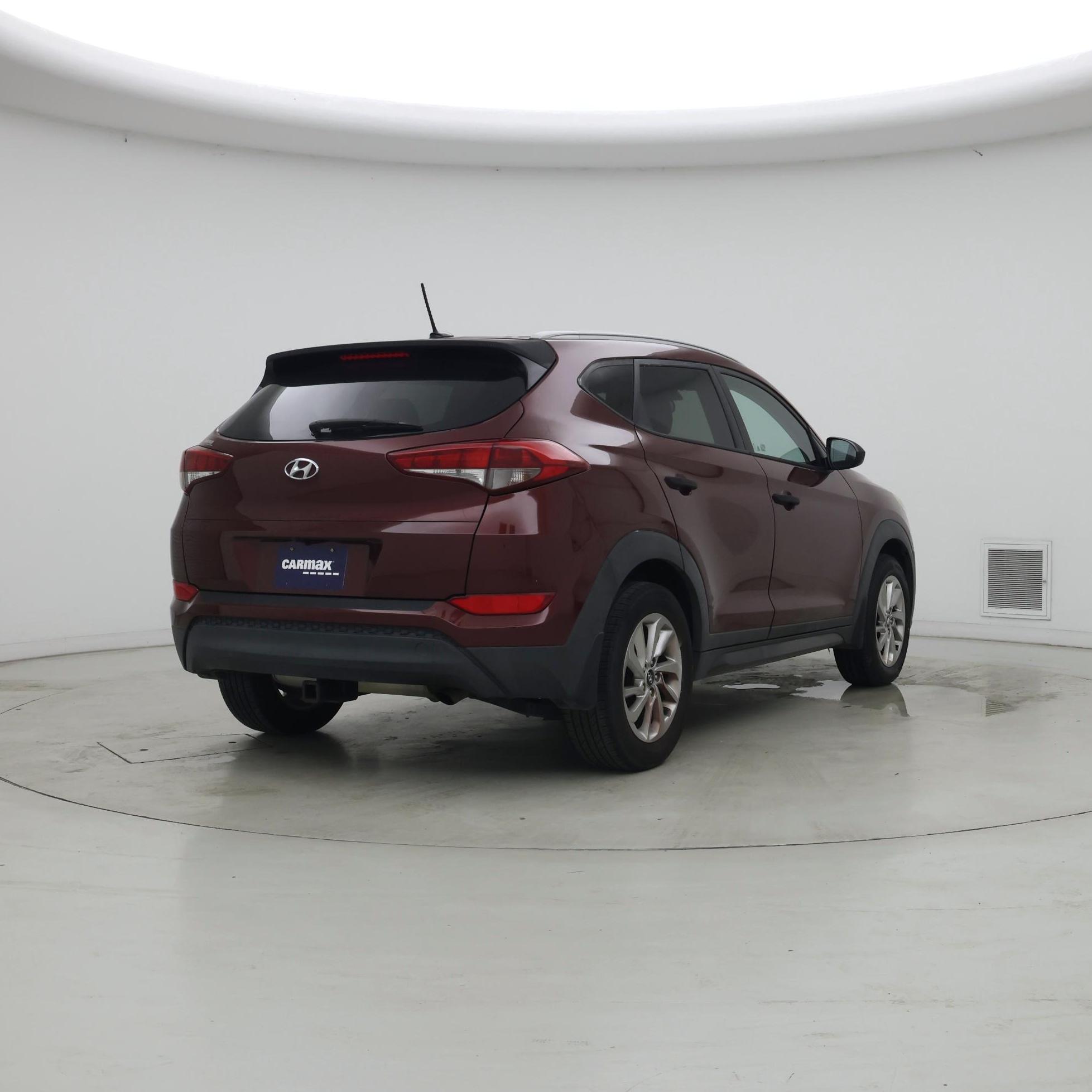 Thumbnail: 2016 Hyundai Tucson - 8