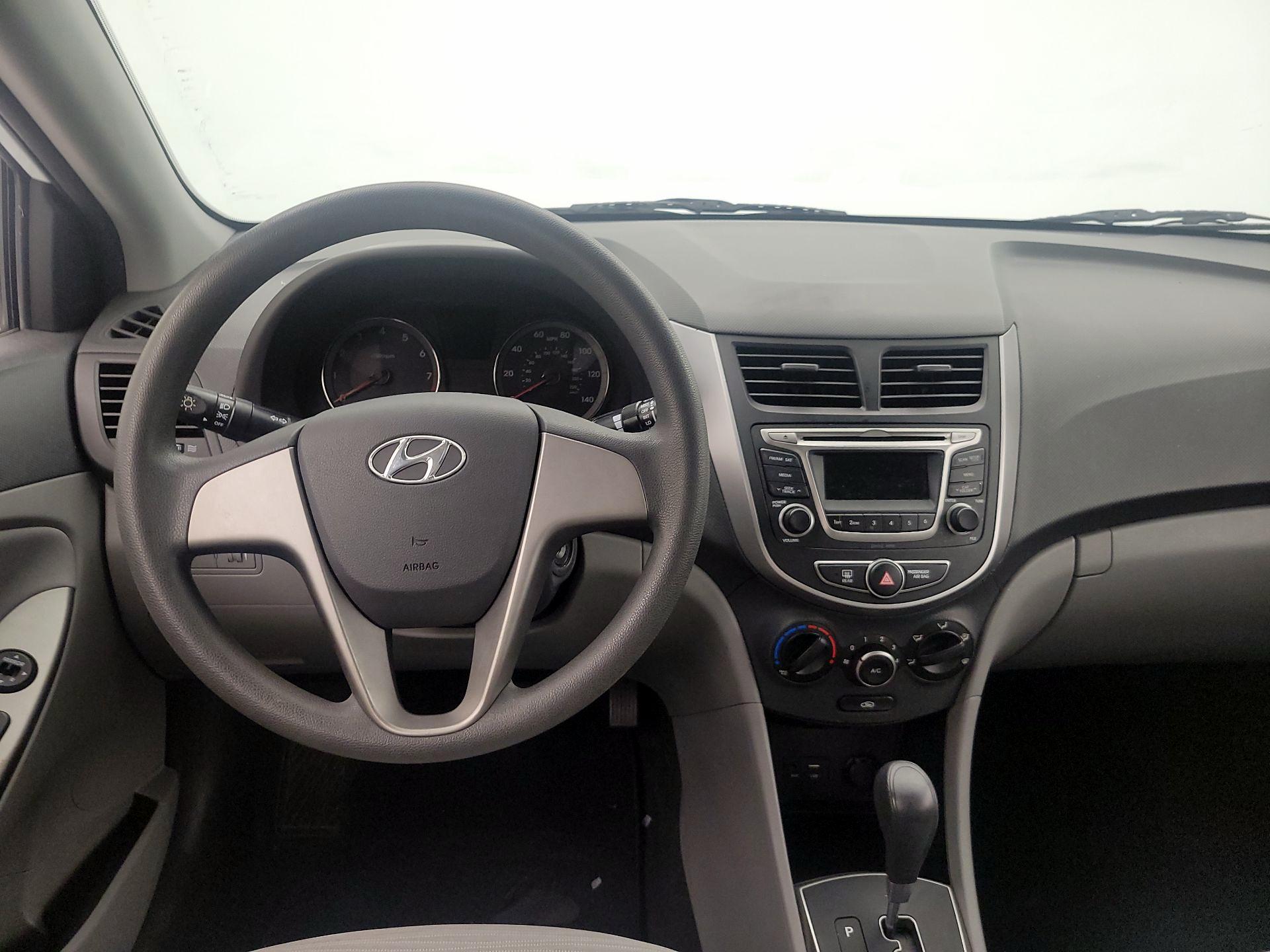 Thumbnail: 2016 Hyundai Accent - 10