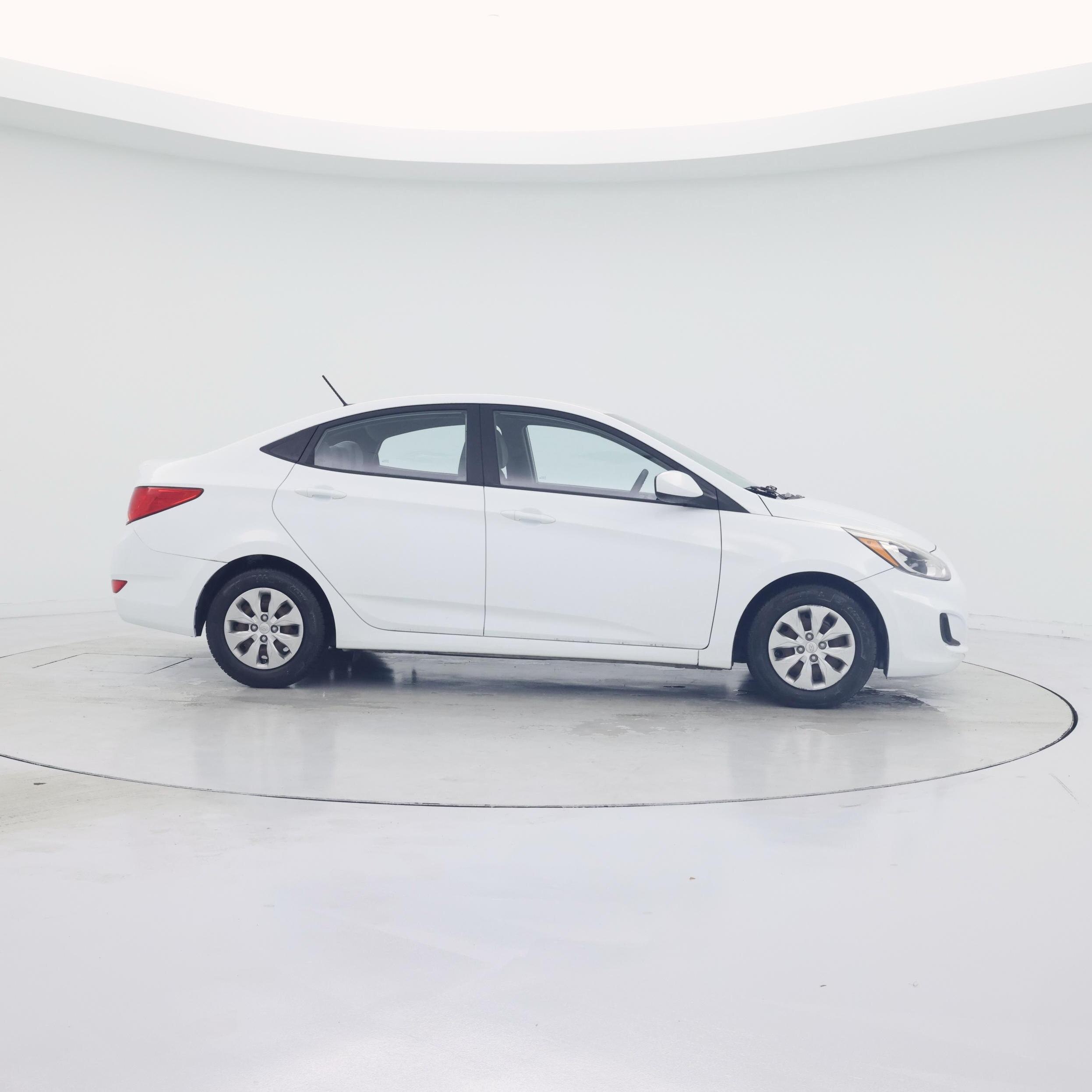 Thumbnail: 2016 Hyundai Accent - 7