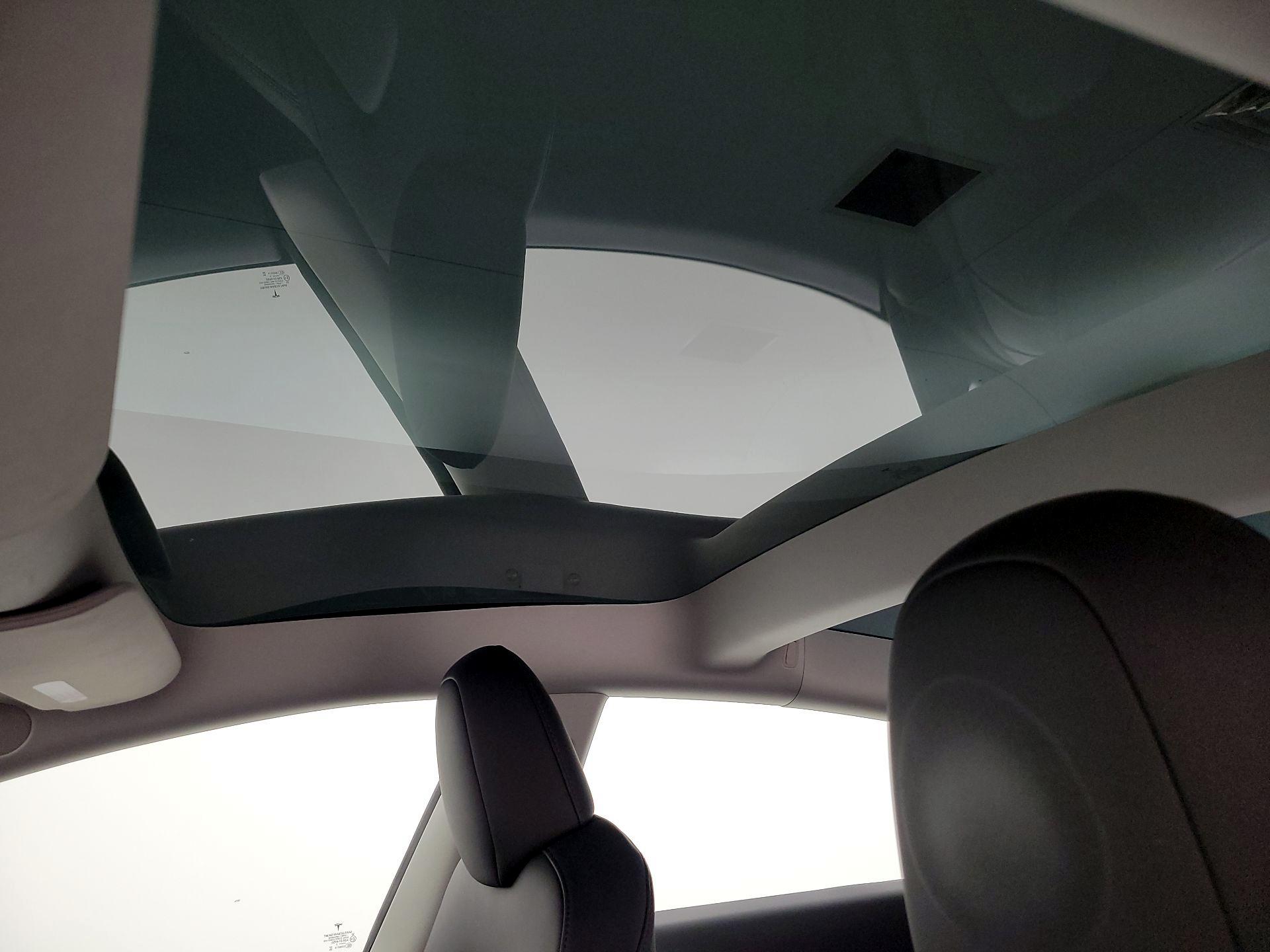 Thumbnail: 2023 Tesla Model 3 - 18