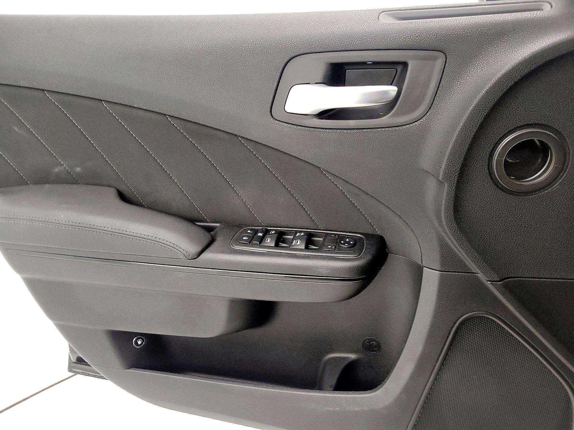 Thumbnail: 2019 Dodge Charger - 12