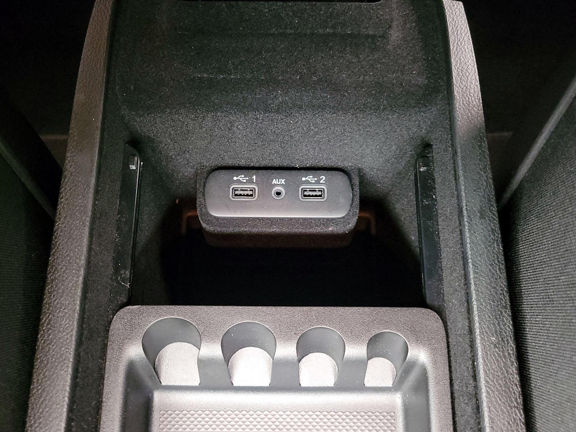 Thumbnail: 2019 Dodge Charger - 18