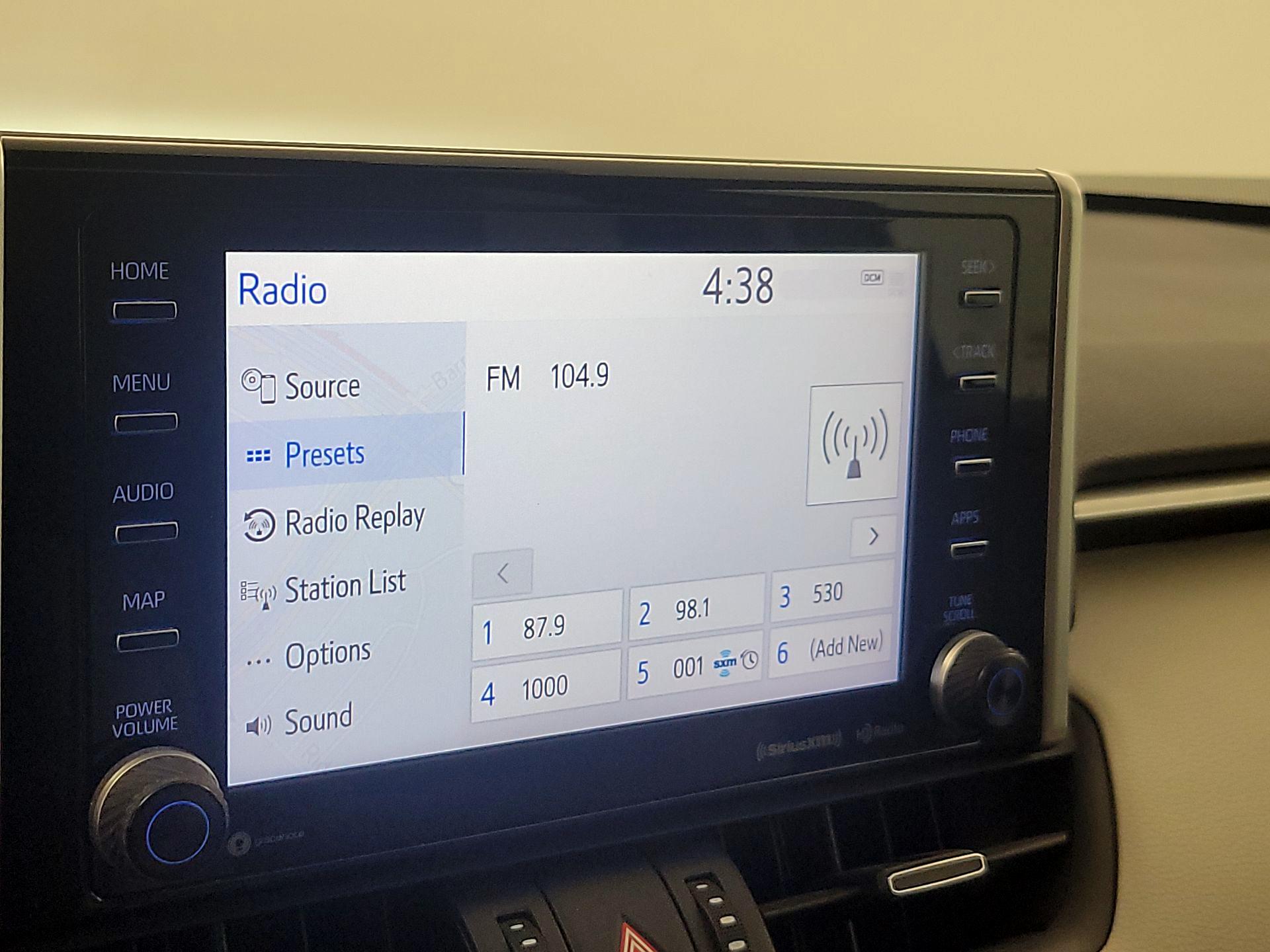 Thumbnail: 2019 Toyota RAV4 - 16