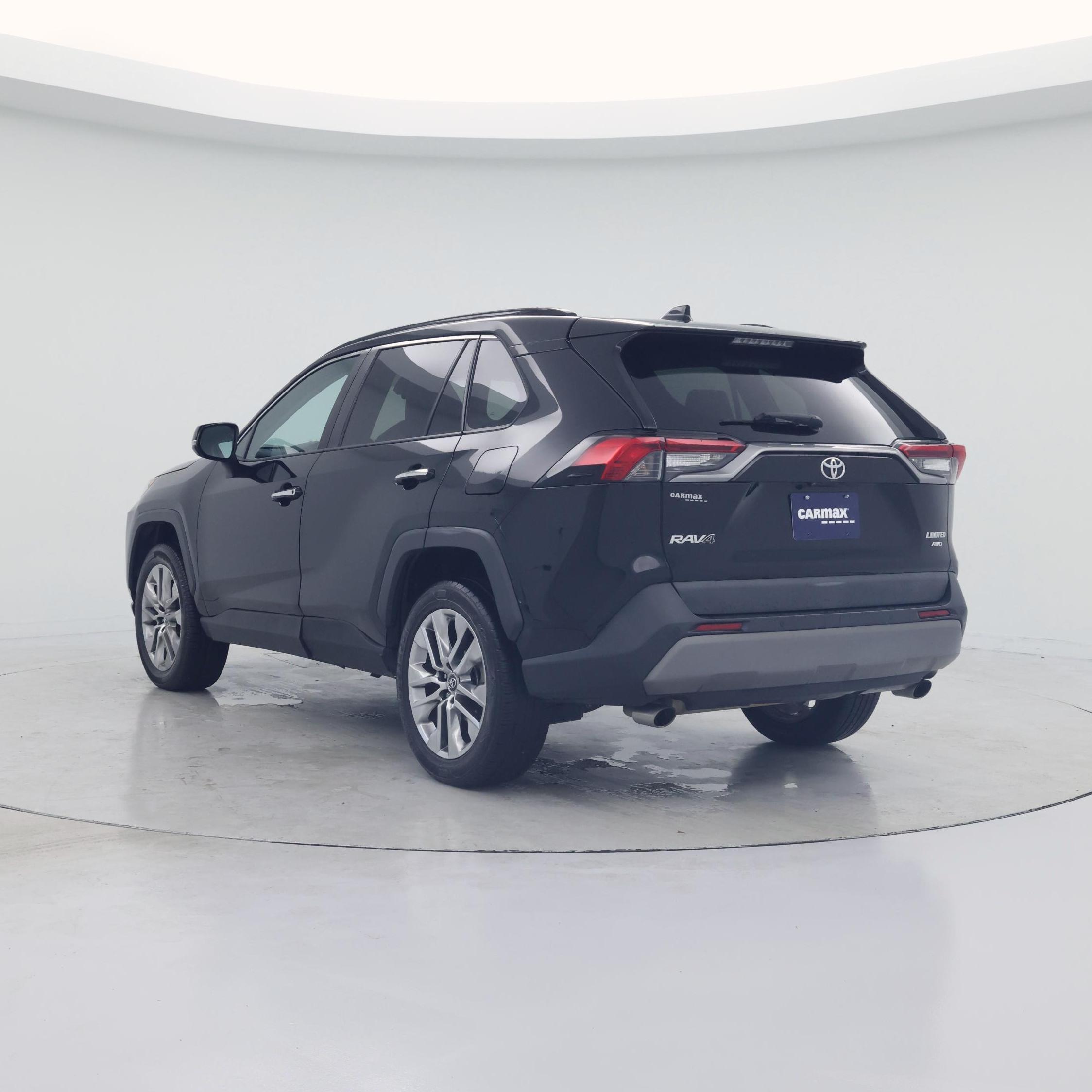 Thumbnail: 2019 Toyota RAV4 - 2