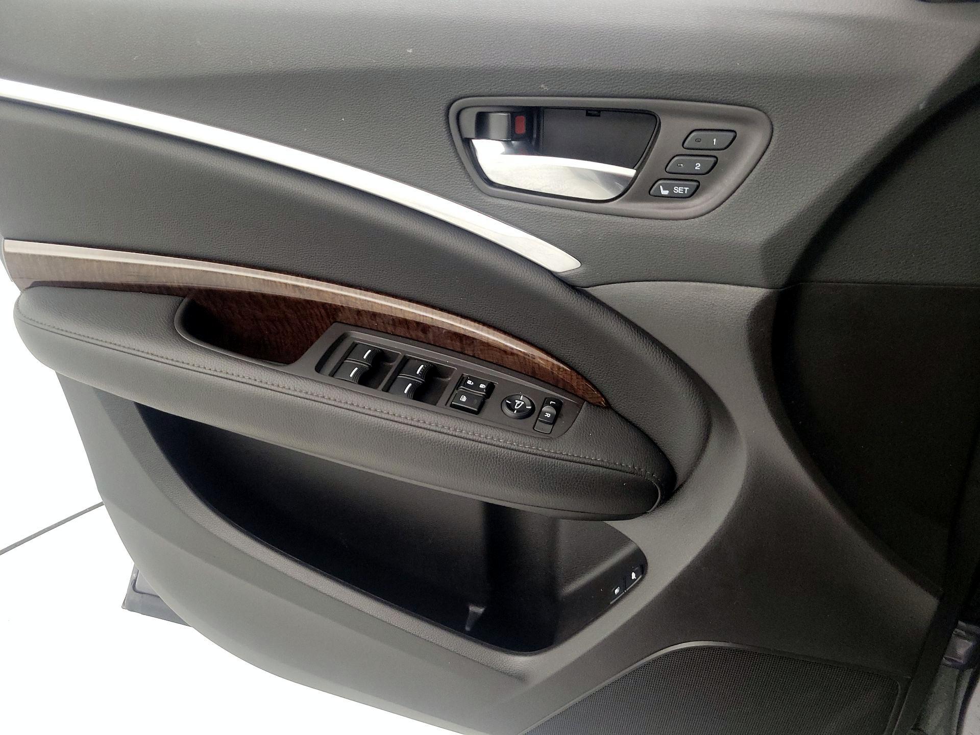 Thumbnail: 2019 Acura MDX - 12