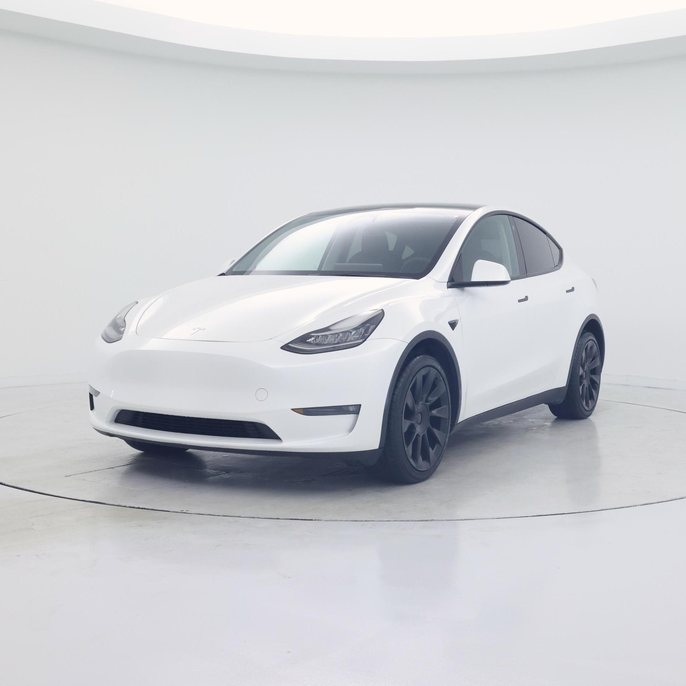 Thumbnail: 2023 Tesla Model Y - 4