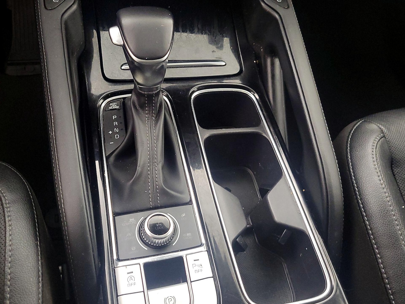2022 Kia Telluride EX - Photo 19