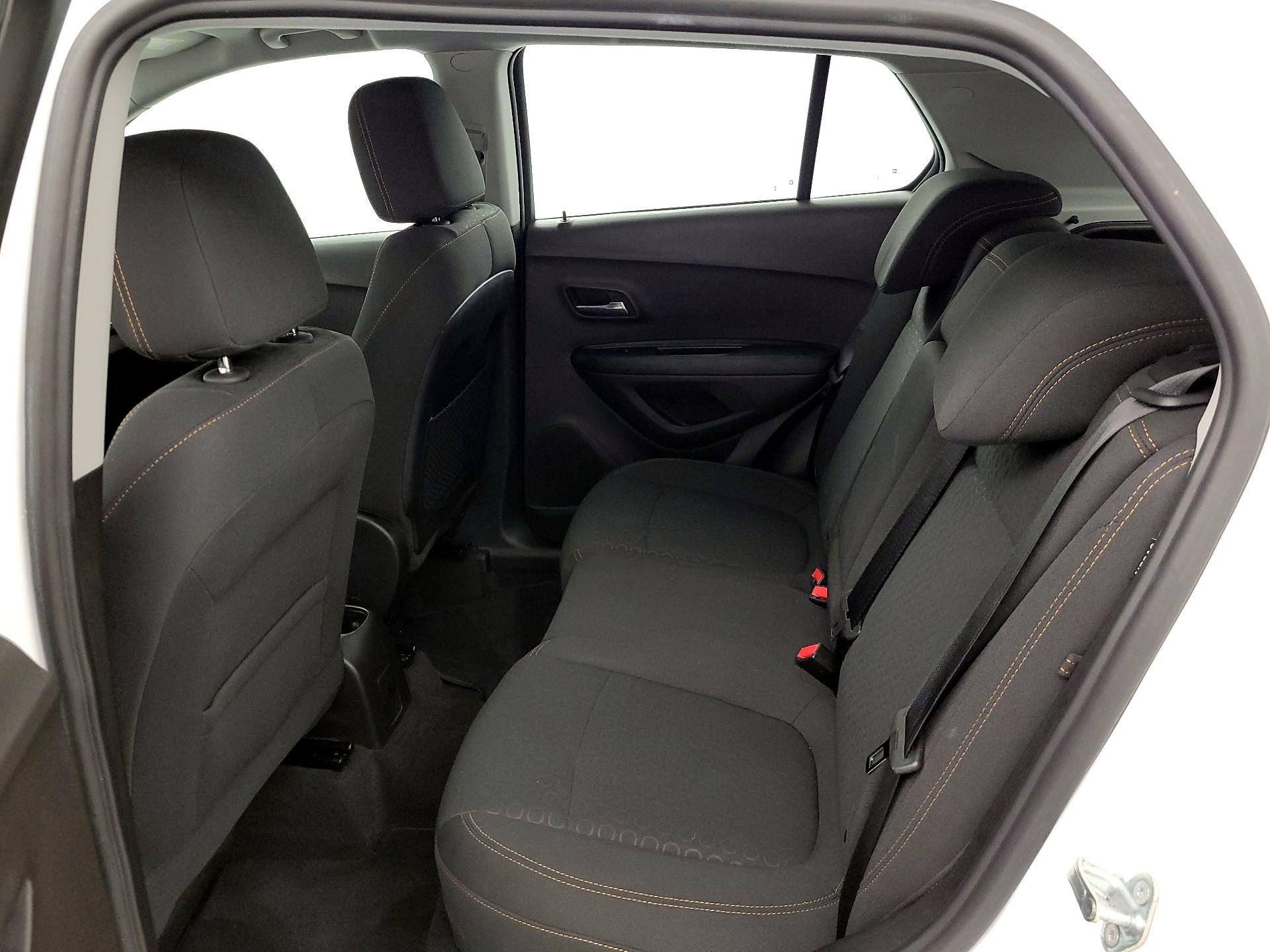 Thumbnail: 2017 Chevrolet Trax - 19