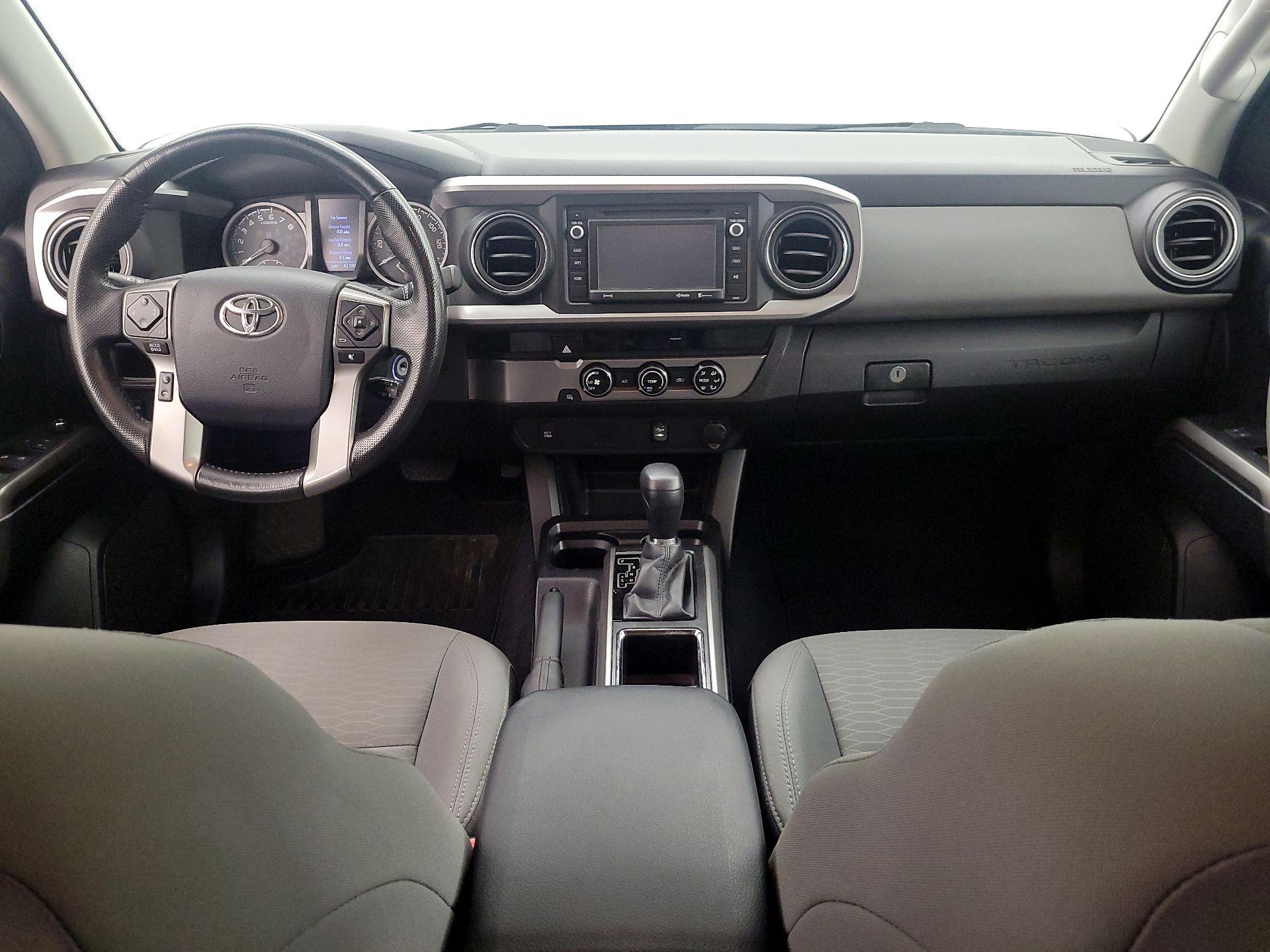 Thumbnail: 2016 Toyota Tacoma - 9